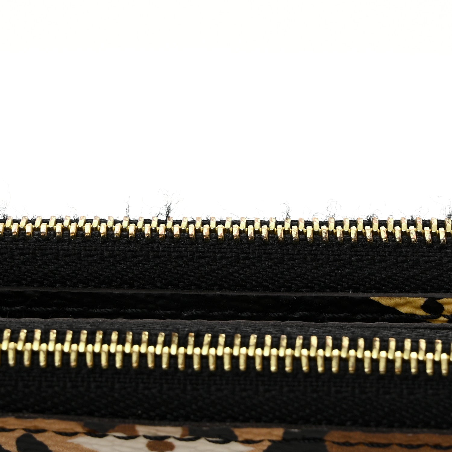Louis Vuitton Monogram Giant Jungle Pochette Double Zip Black 11 of 11