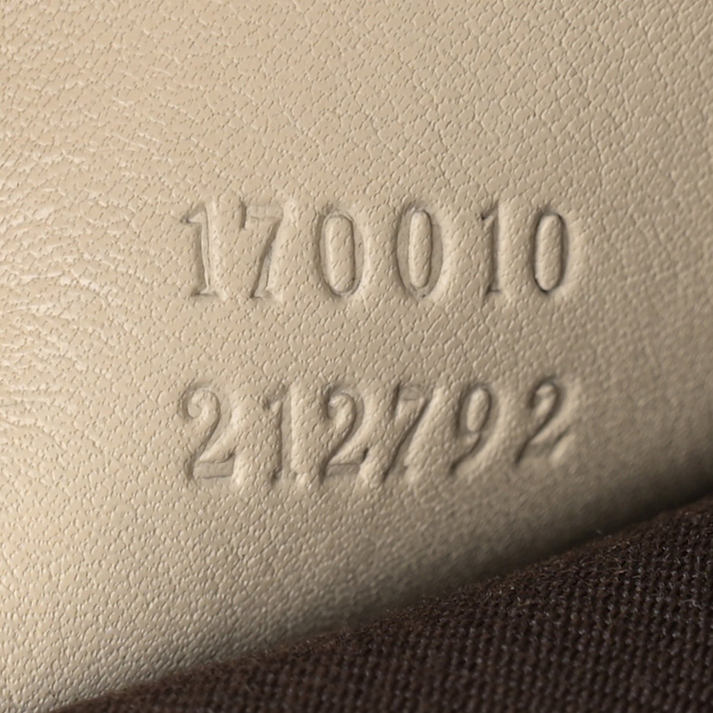 Calfskin Medium Britt Boston Ivory