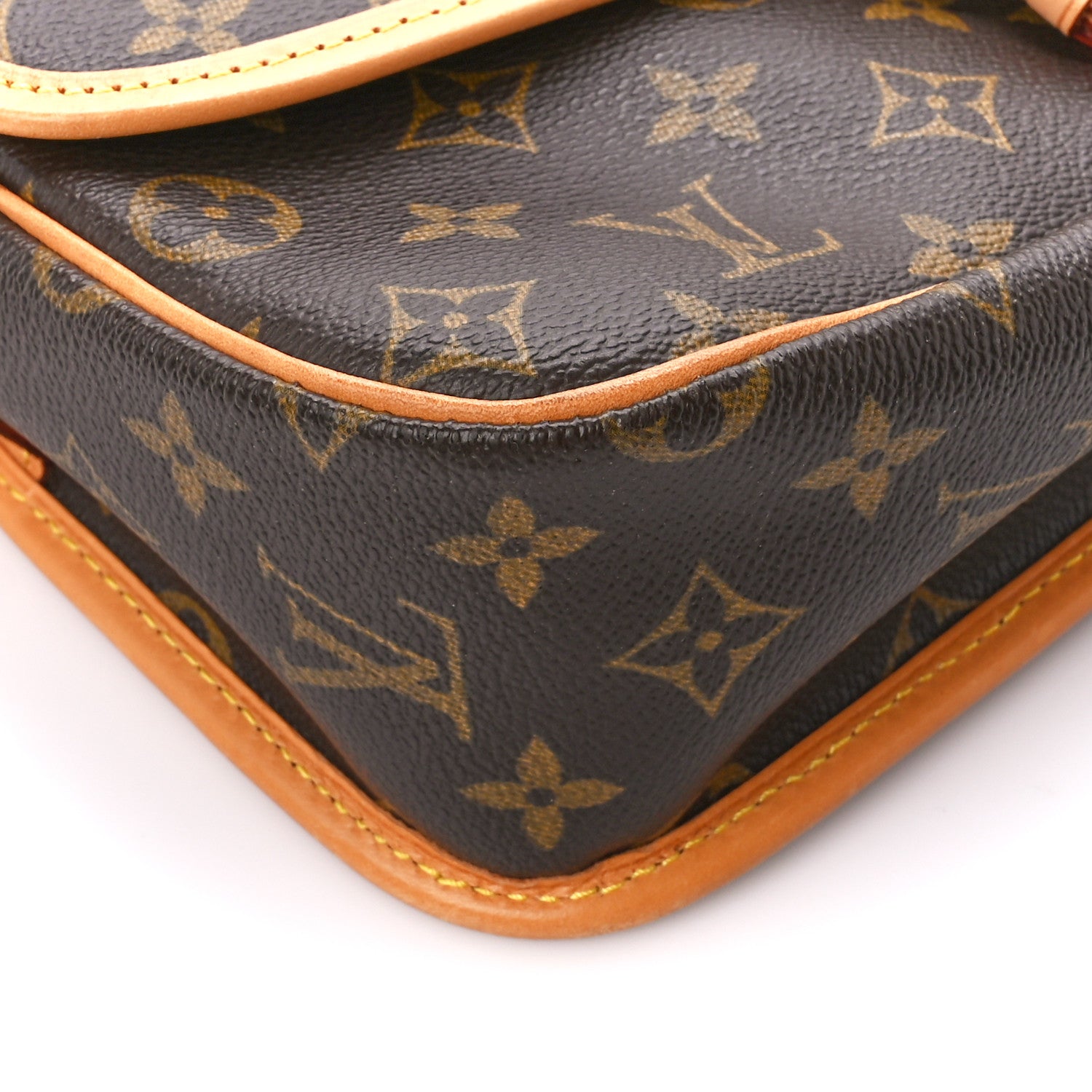 Louis Vuitton Monogram Sologne 9 of 11