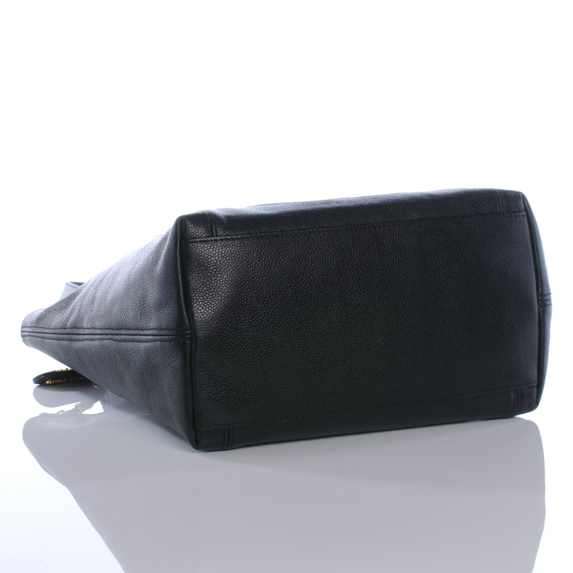 Chanel Caviar CC Shoulder Bag Black 4 of 7