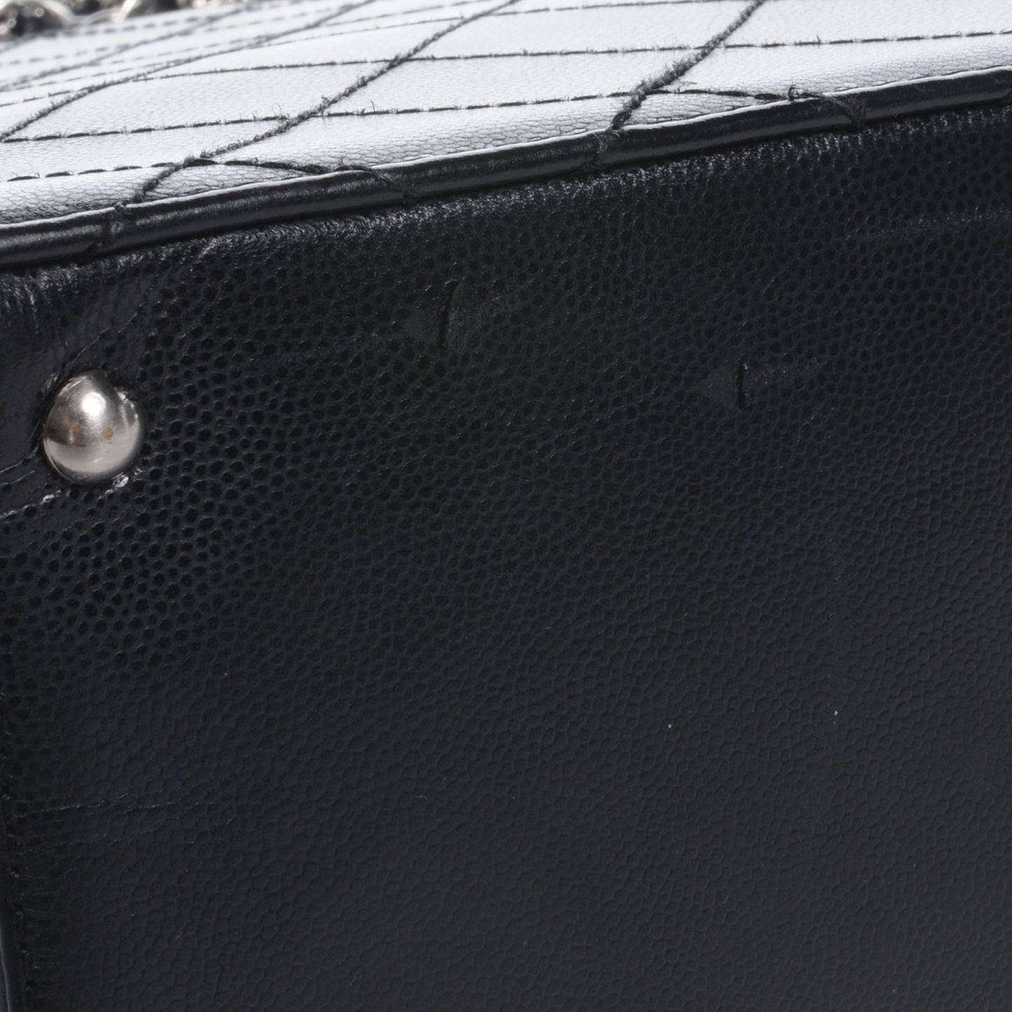 Caviar Quilted Shoulder Bag Black