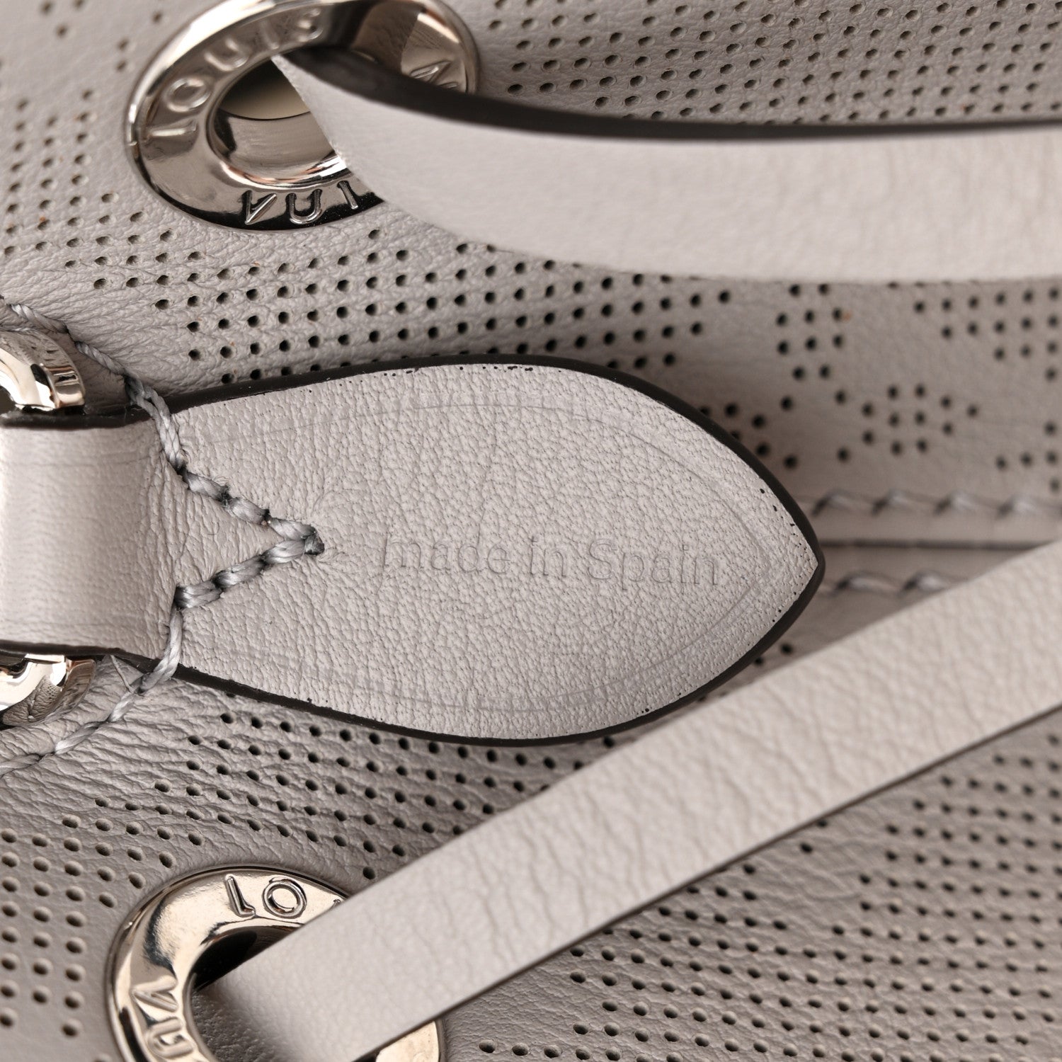 Louis Vuitton Reverse Mahina Bella Gris Souris 7 of 10