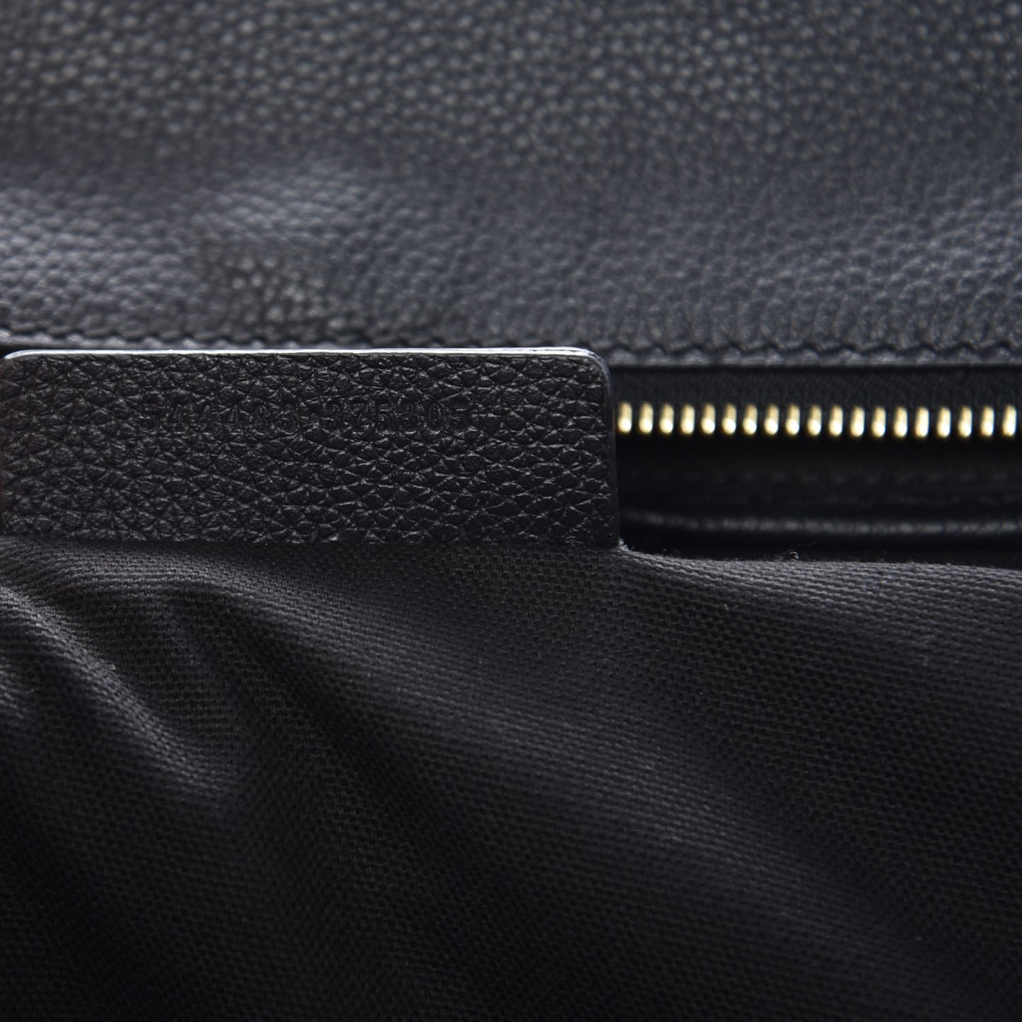 Pebbled Calfskin Large Skull Padlock Zip Around Tote Black