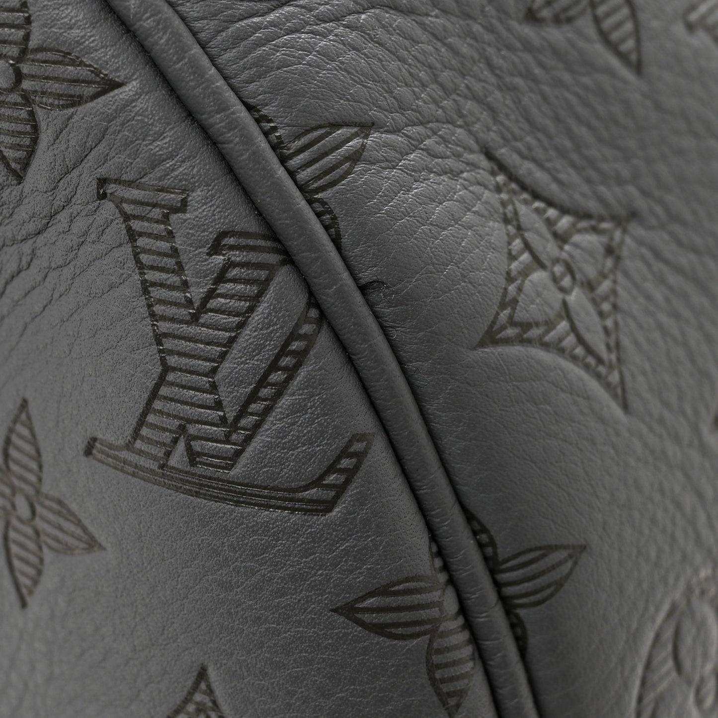 Calfskin Monogram Shadow Keepall Bandouliere 50 Anthracite gray
