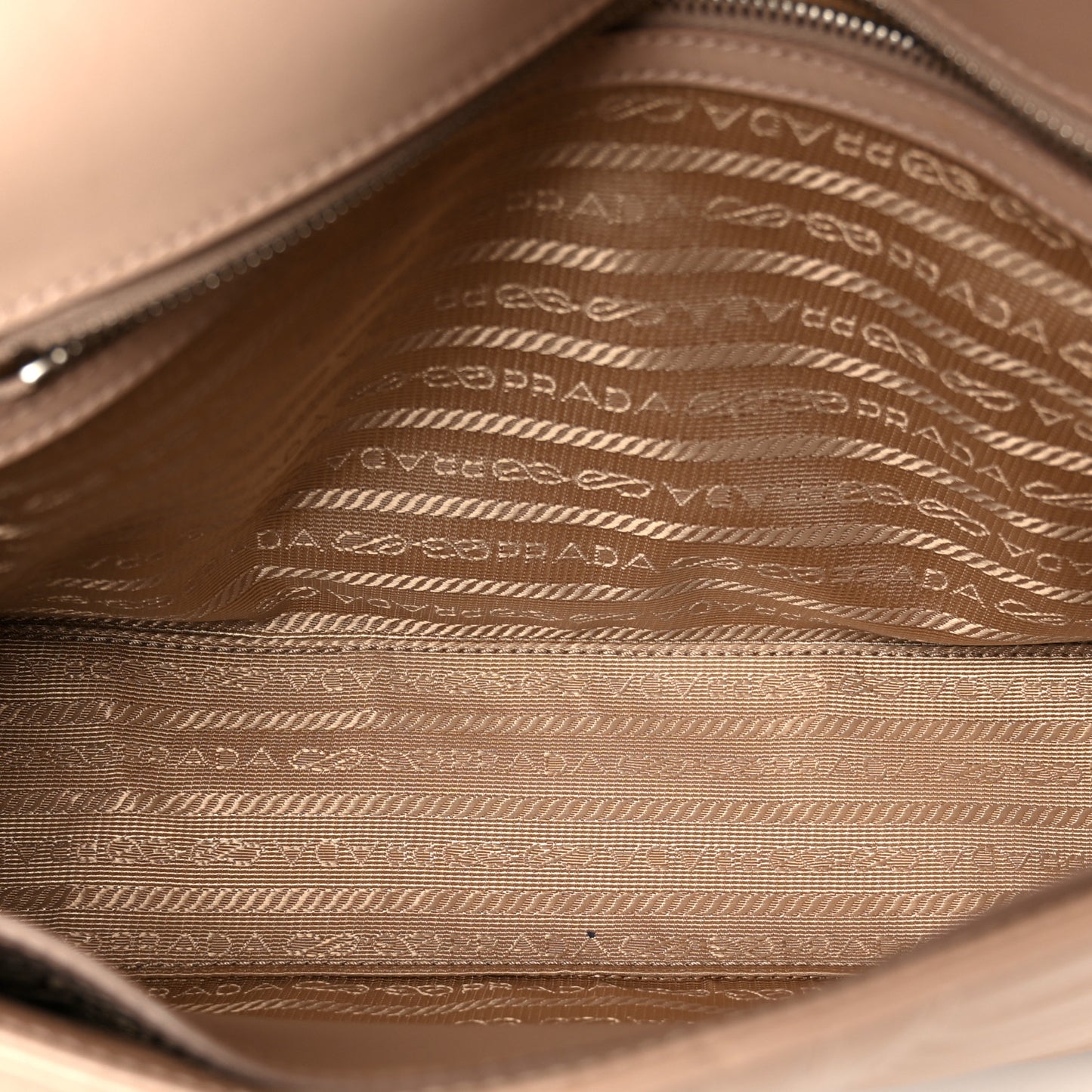 Soft Calfskin Impunture Diagramme Medium Chain Flap Shoulder Bag Cipria