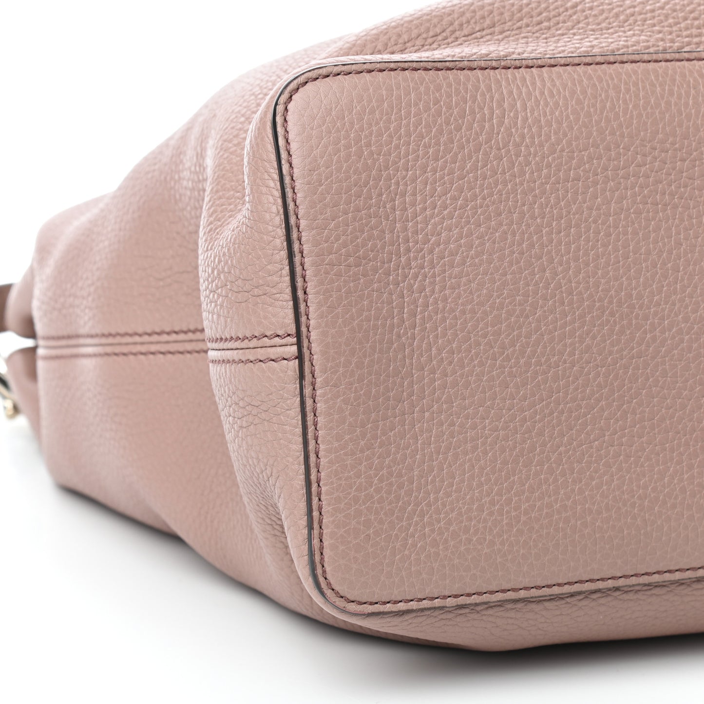 Pebbled Calfskin Large Soho Hobo Camelia