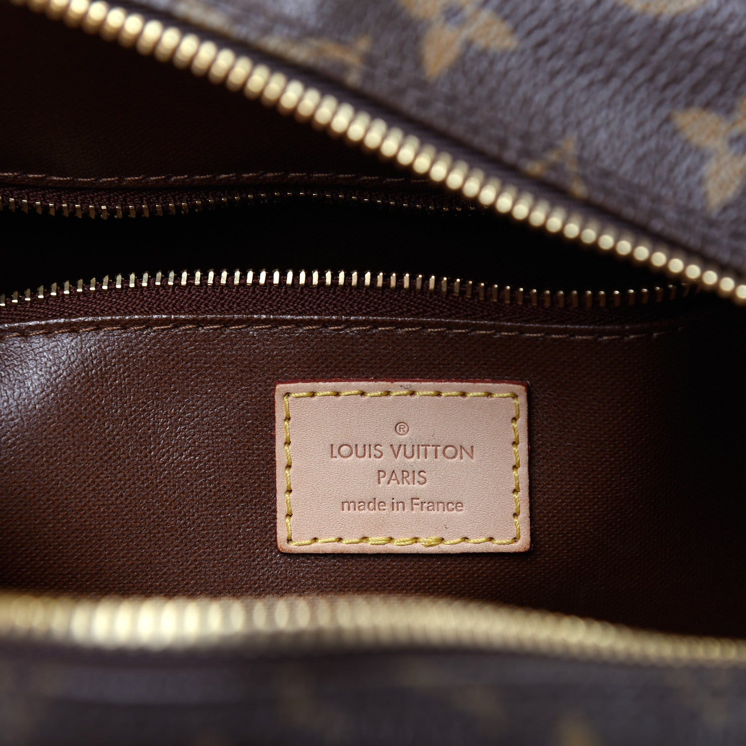 Louis Vuitton Monogram Toiletry Bag 25 6 of 8