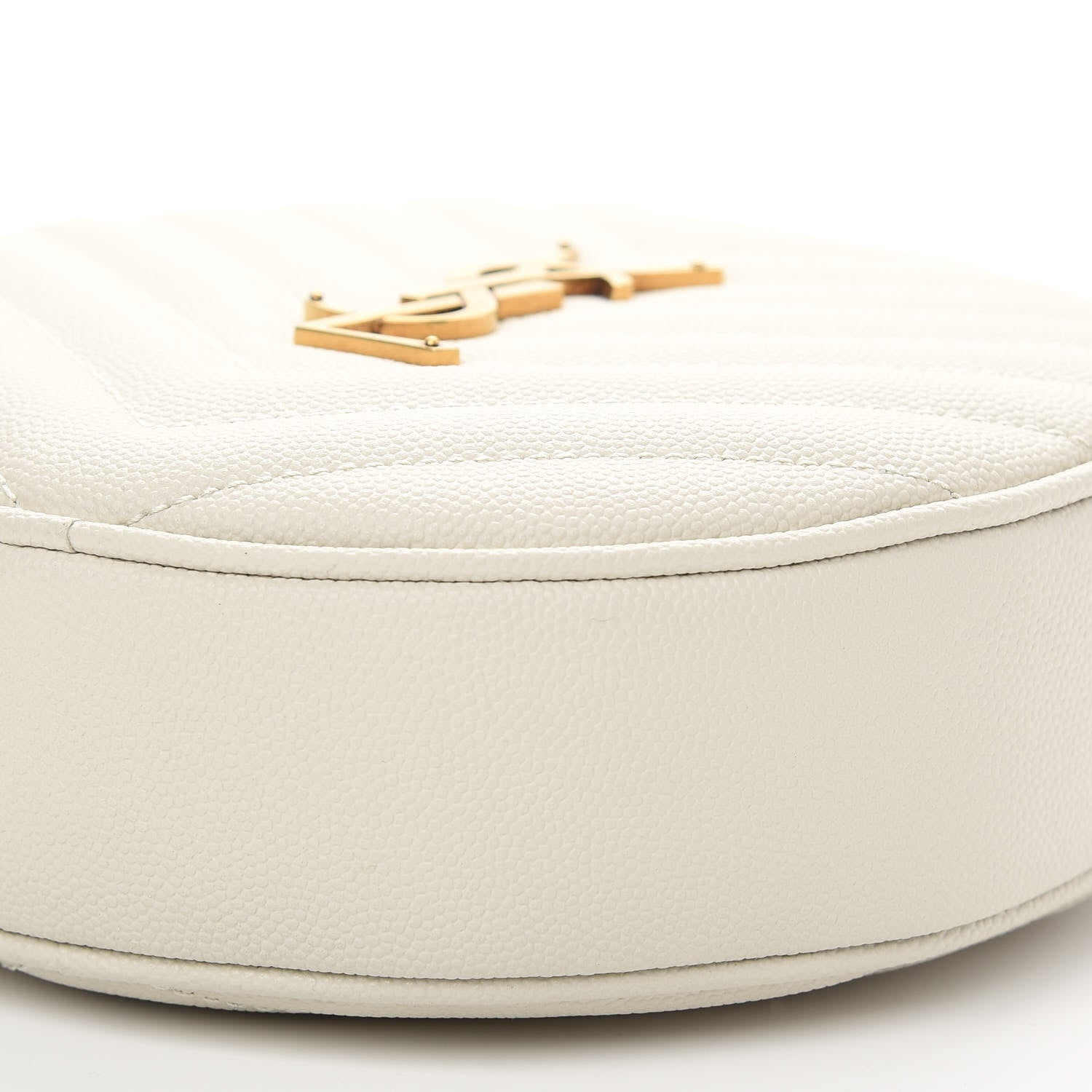 Saint Laurent Grain De Poudre Matelasse Chevron Quilted Round Vinyle Camera Bag Blanc Vintage 8 of 8