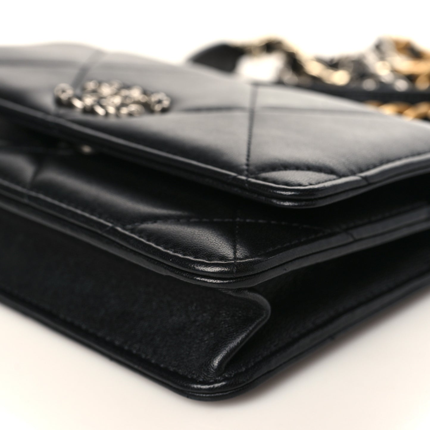 Goatskin Quilted Chanel 19 Wallet On Chain WOC Black