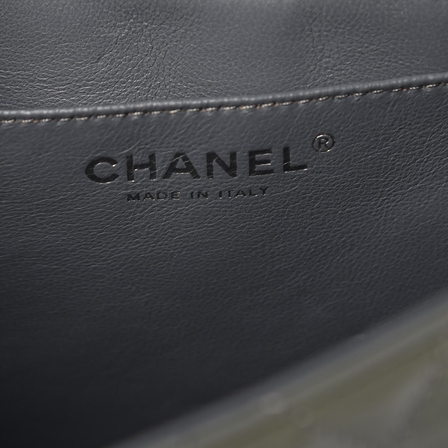 Patent Quilted Jumbo Single Flap Grey