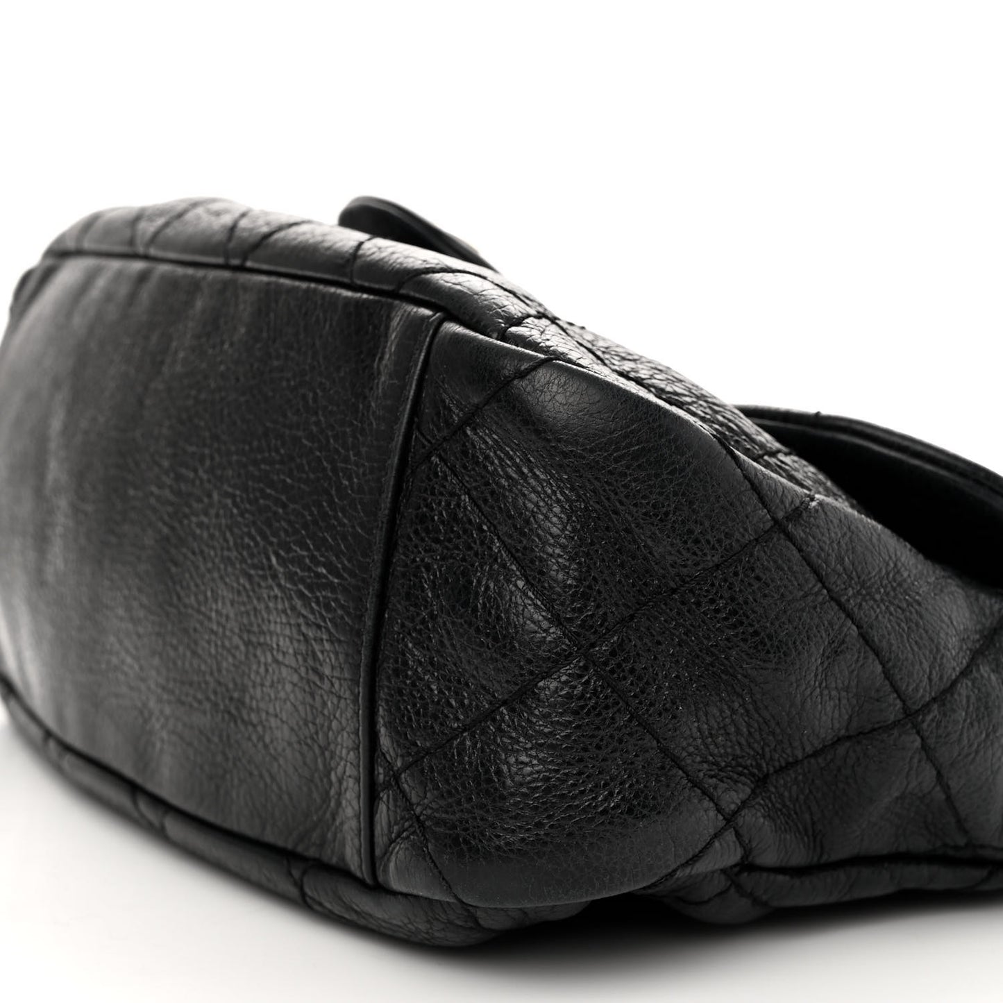 Glazed Calfskin Stitched On The Road Flap Black