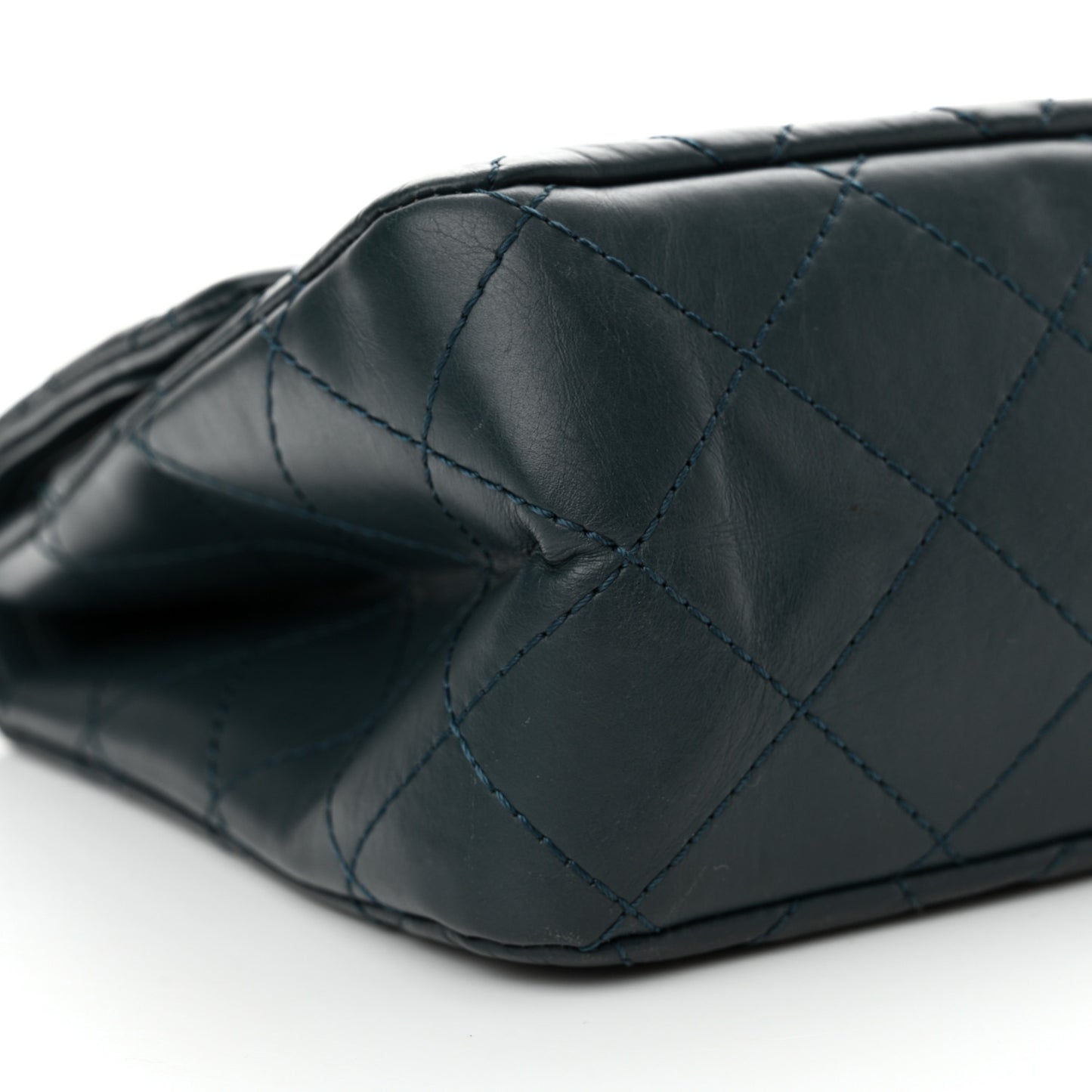 Aged Calfskin Quilted 2.55 Reissue 227 Green