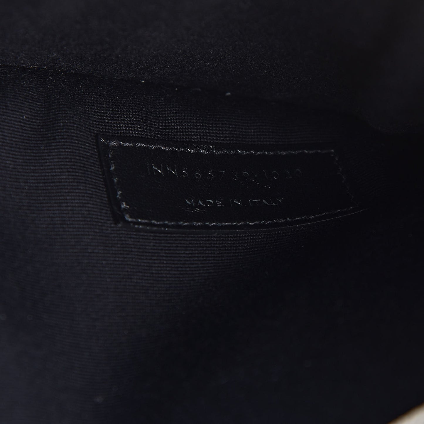 Grain De Poudre Uptown Pouch Crema Soft