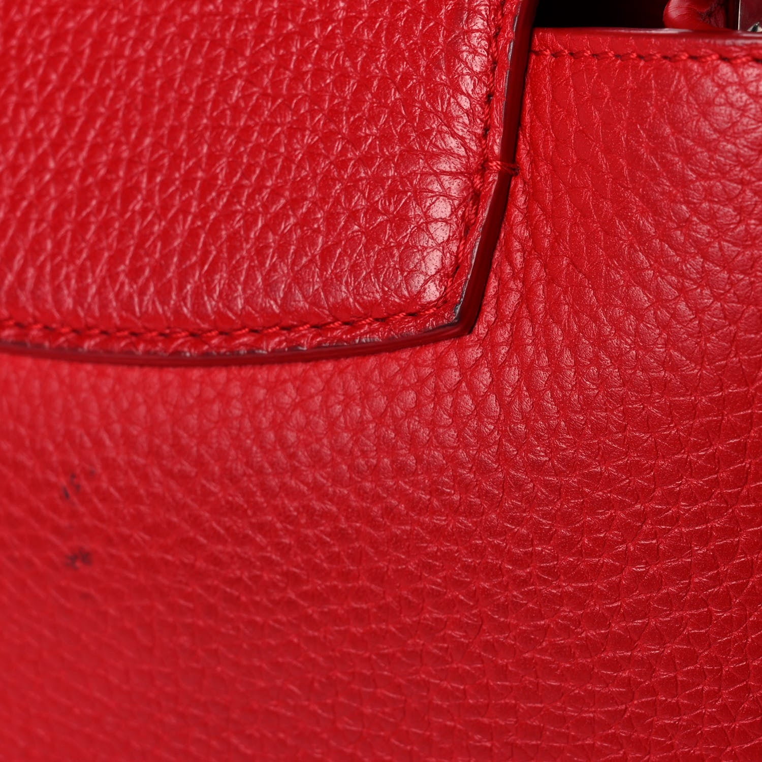 Louis Vuitton Taurillon Capucines BB Rubis 14 of 15