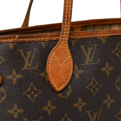 Louis Vuitton Monogram Neverfull MM 19 of 32