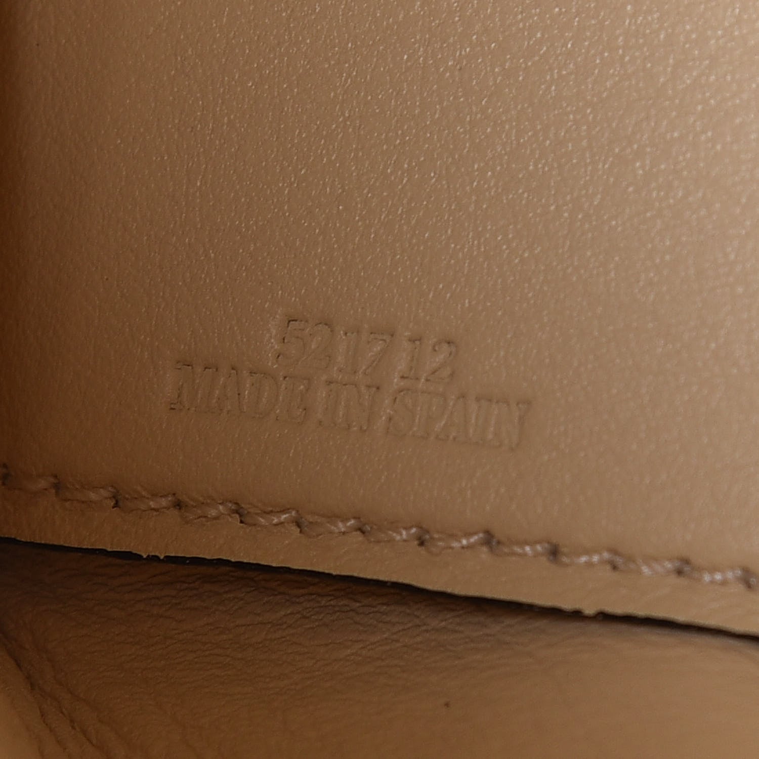 Loewe Goatskin Embossed Avenue Shoulder Bag Ivory 8 of 8
