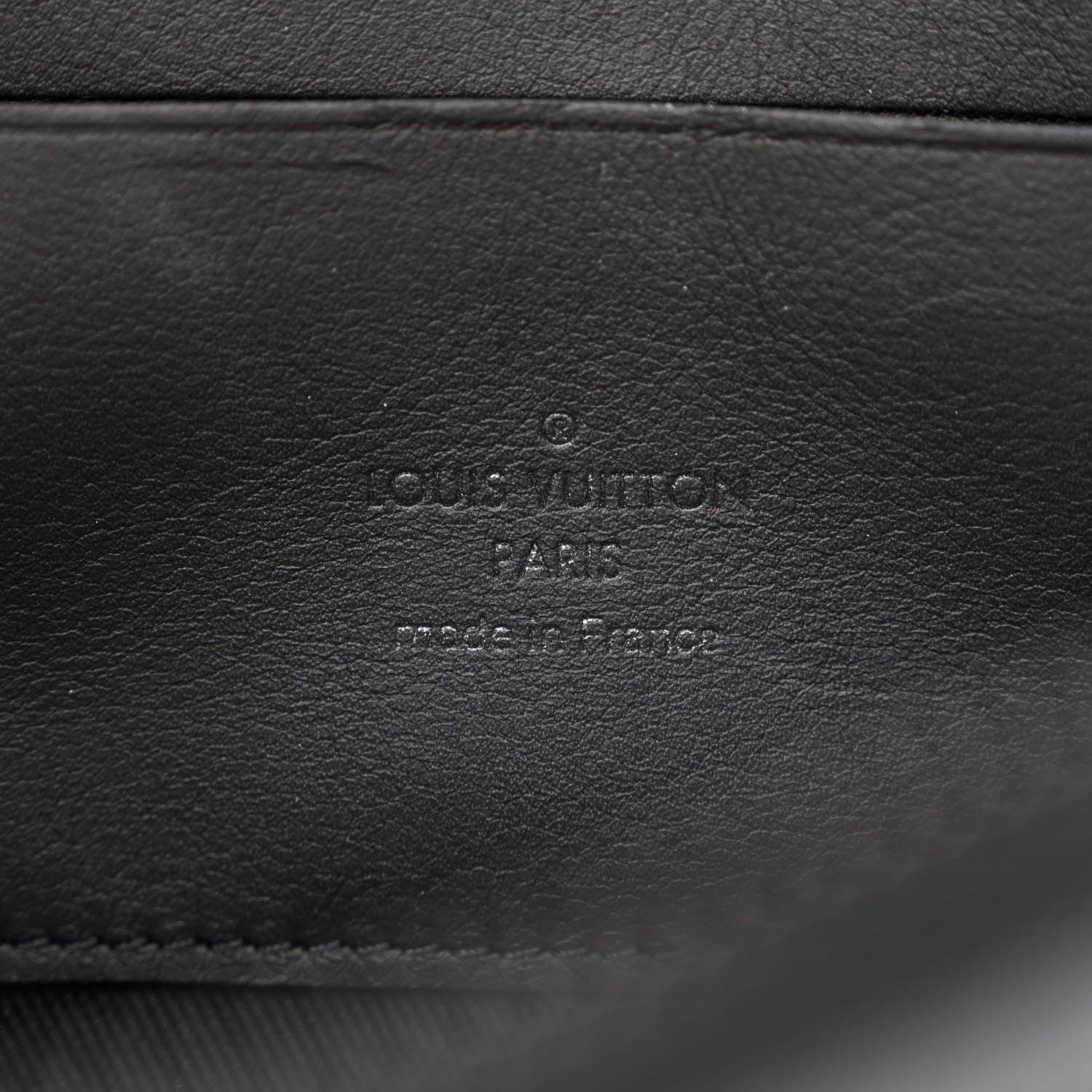 Louis Vuitton Calfskin Aerogram Alpha Wearable Wallet Black 7 of 11