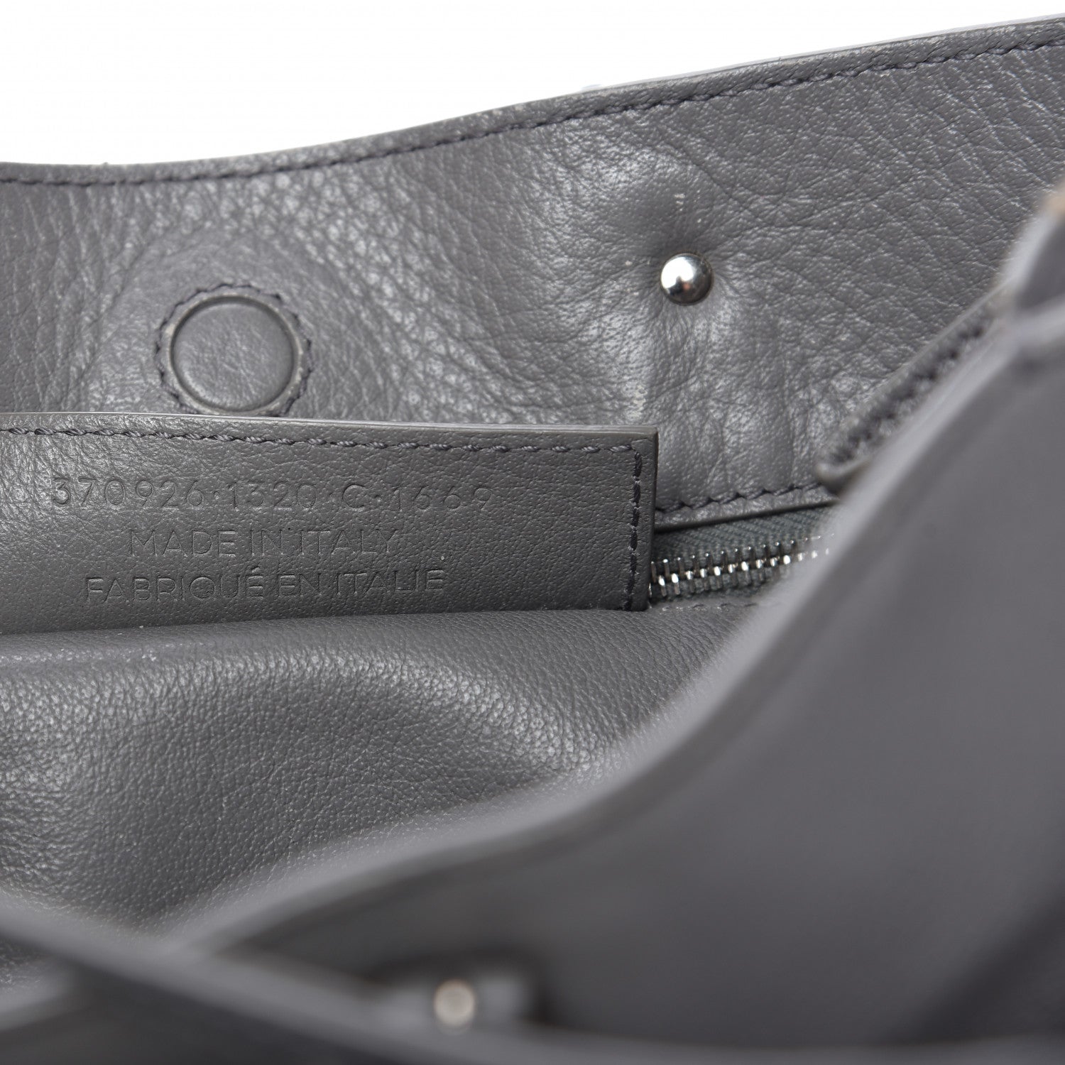 Balenciaga Veau Papier A6 Zip Around Tote Gris Acier 9 of 16