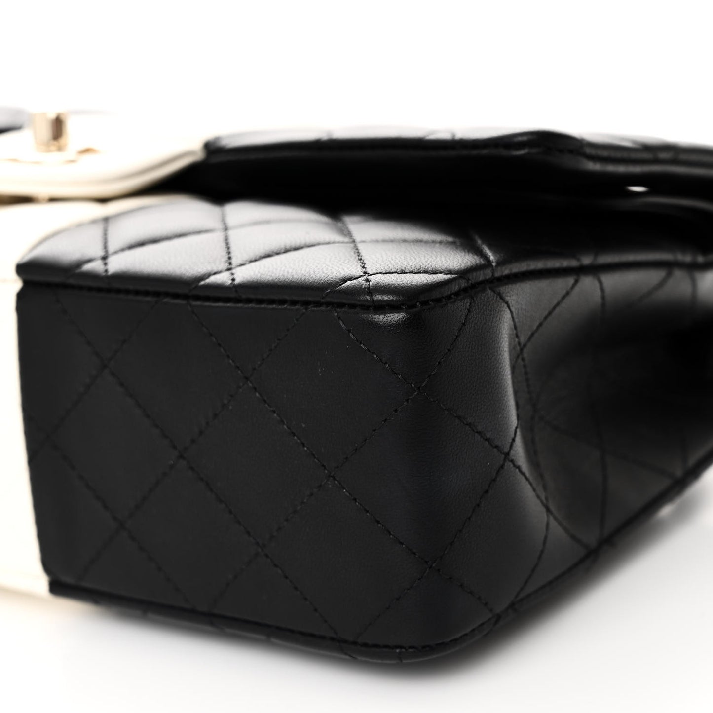 Lambskin Quilted Medium Double Flap Black White
