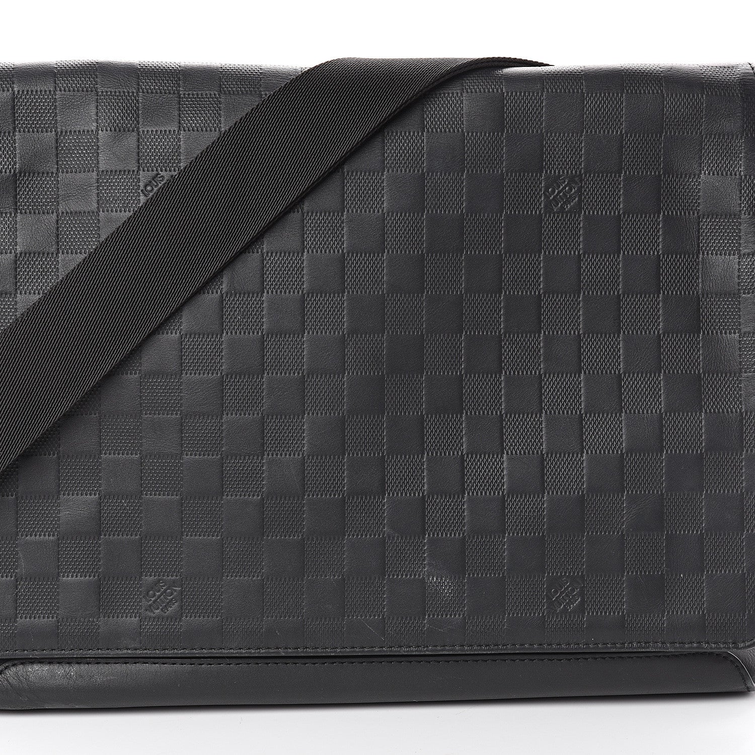 Louis Vuitton Damier Infini District MM Onyx 6 of 8