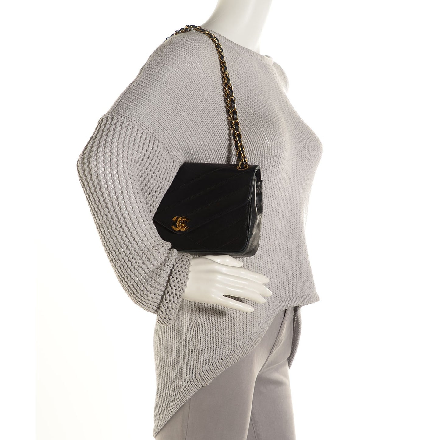 Lambskin Chevron Small Single Flap Navy Blue