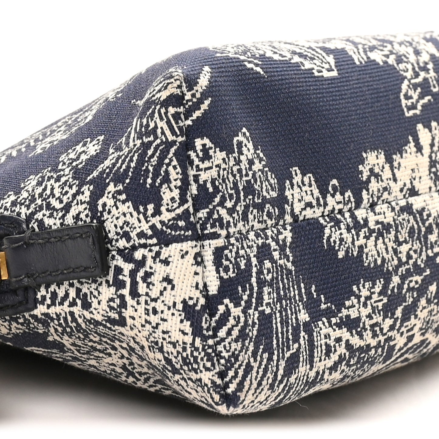 Embroidered Toile De Jouy 30 Montaigne Cosmetic Pouch Blue