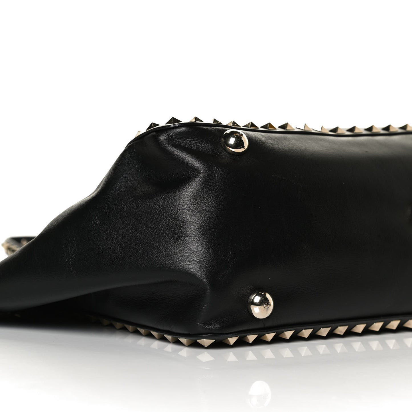 Vitello Medium Rockstud Tote Black