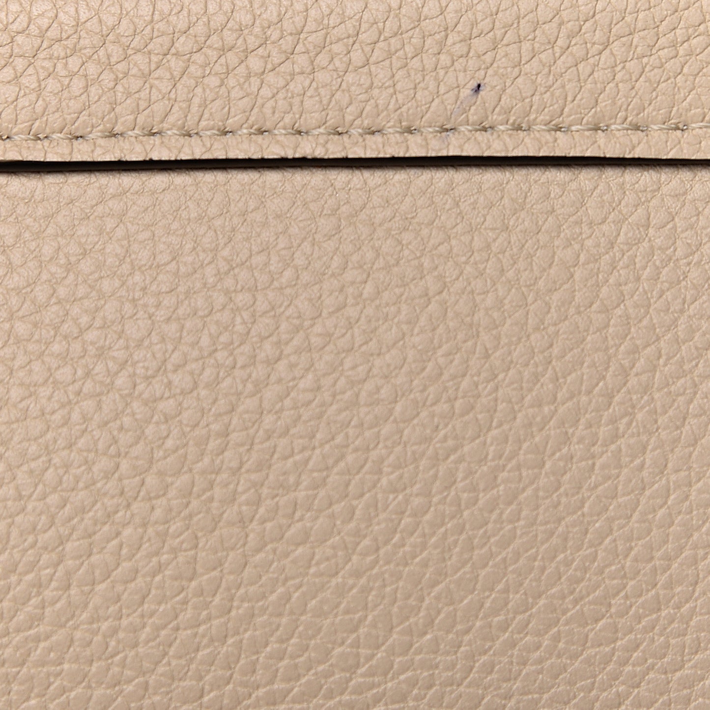 Calfskin Lockme II Wallet Vanille Black