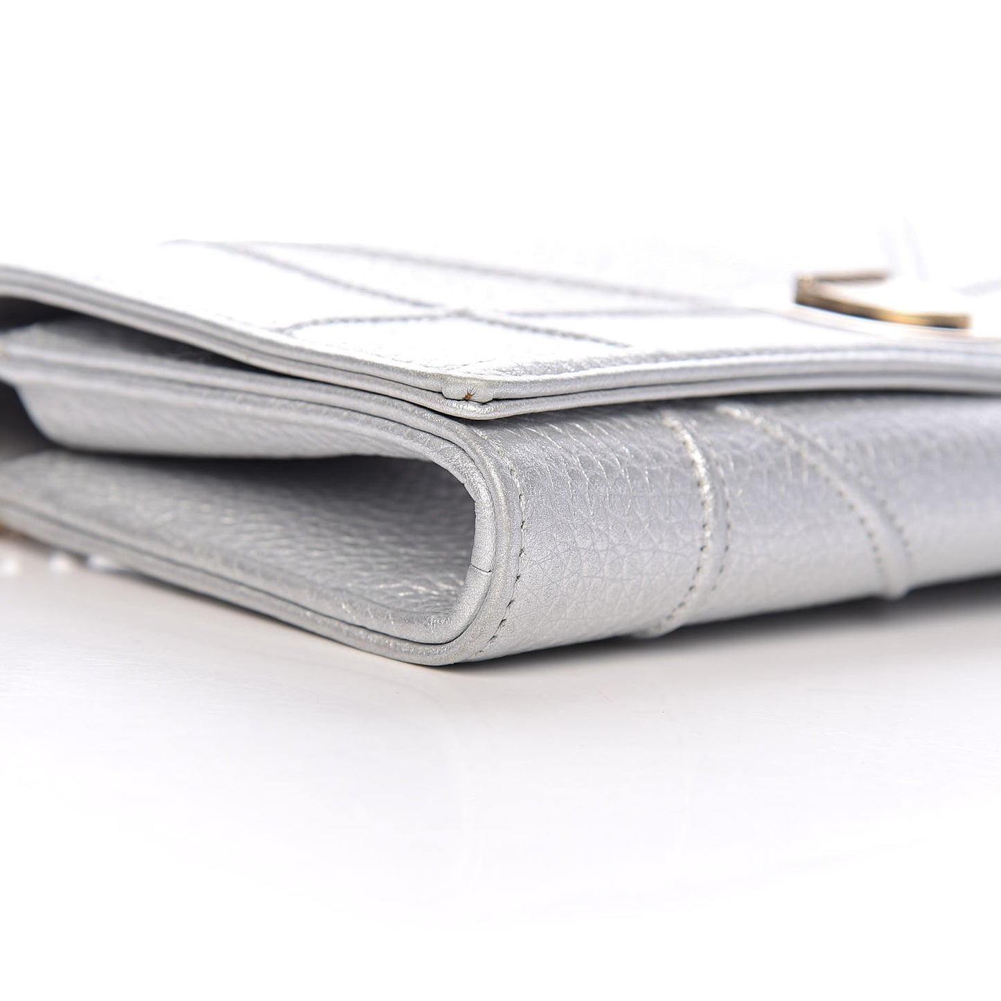 Metallic Grained Calfskin Diorama Croisiere Chain Wallet Silver
