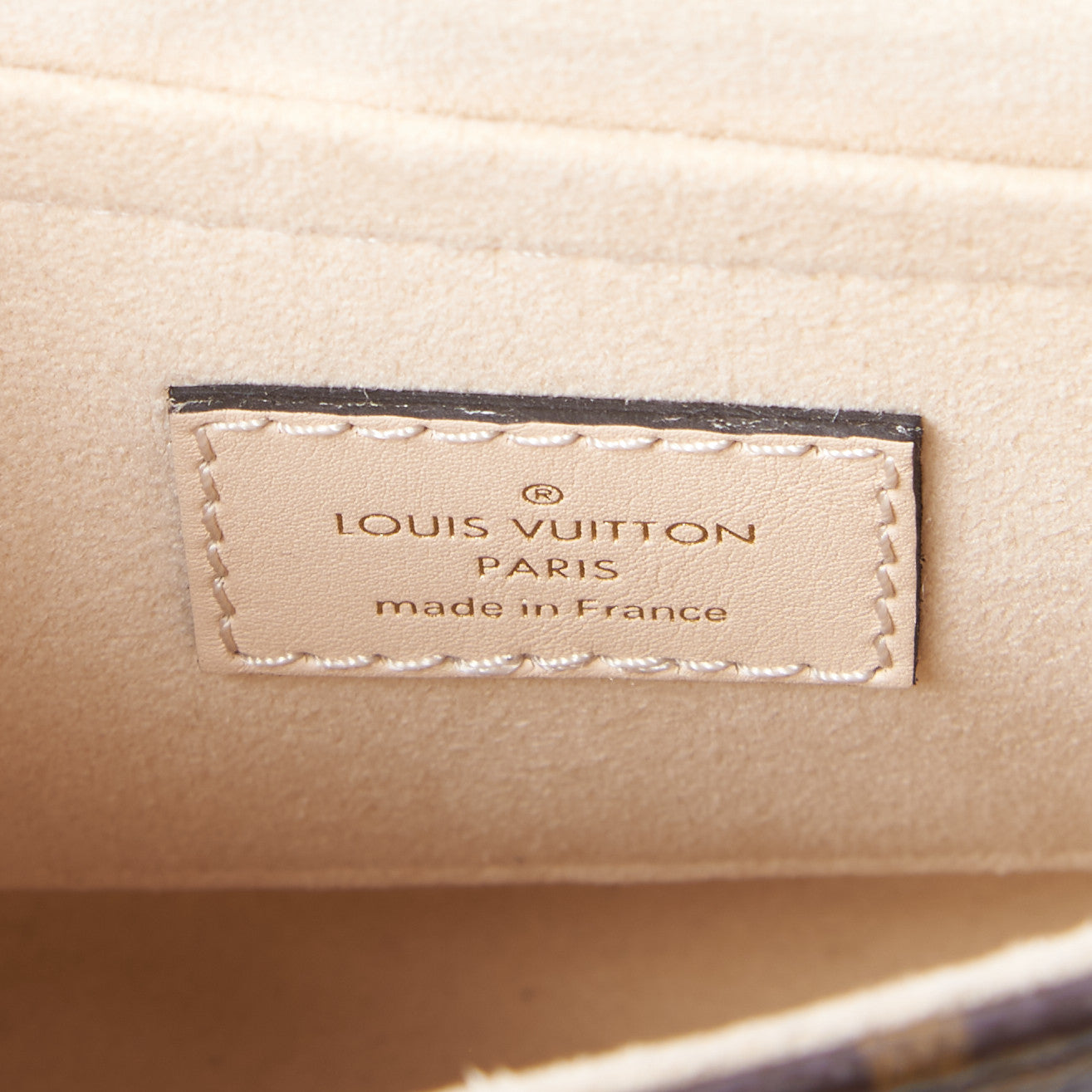 Louis Vuitton Monogram Locky BB Creme 8 of 9
