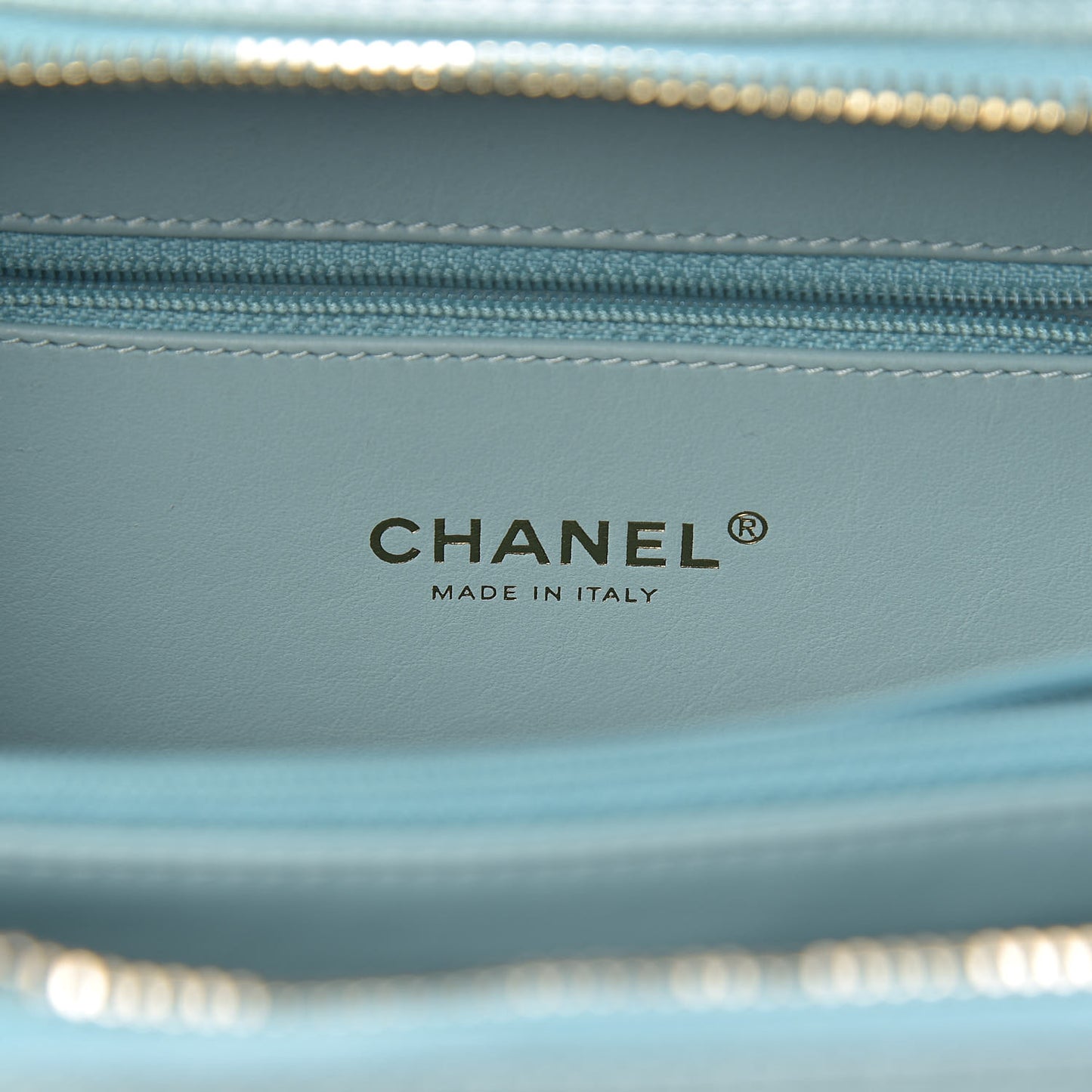 Caviar Quilted Medium CC Filigree Vanity Case Light Blue