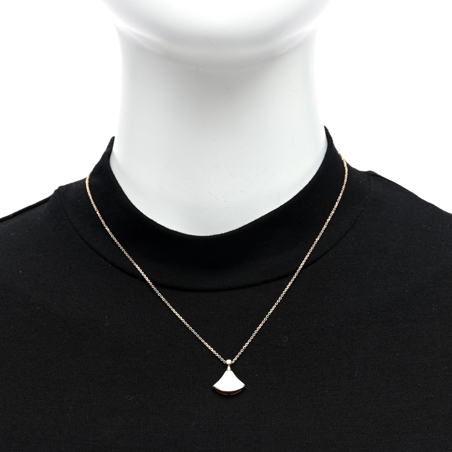 18K Rose Gold Diamond Mother of Pearl Small Divas' Dream Pendant Necklace