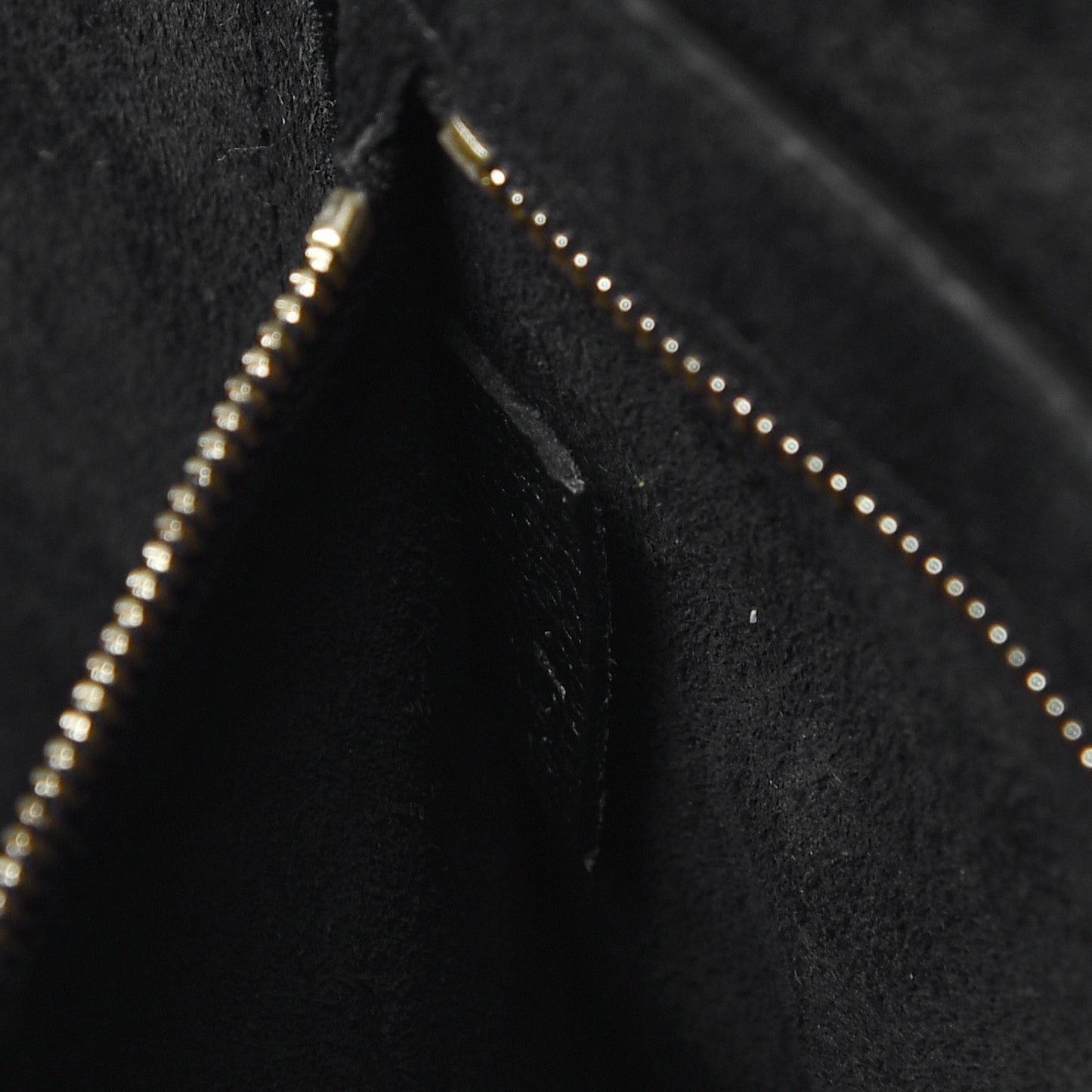 Soft Grained Calfskin Sangle Bucket Bag Black