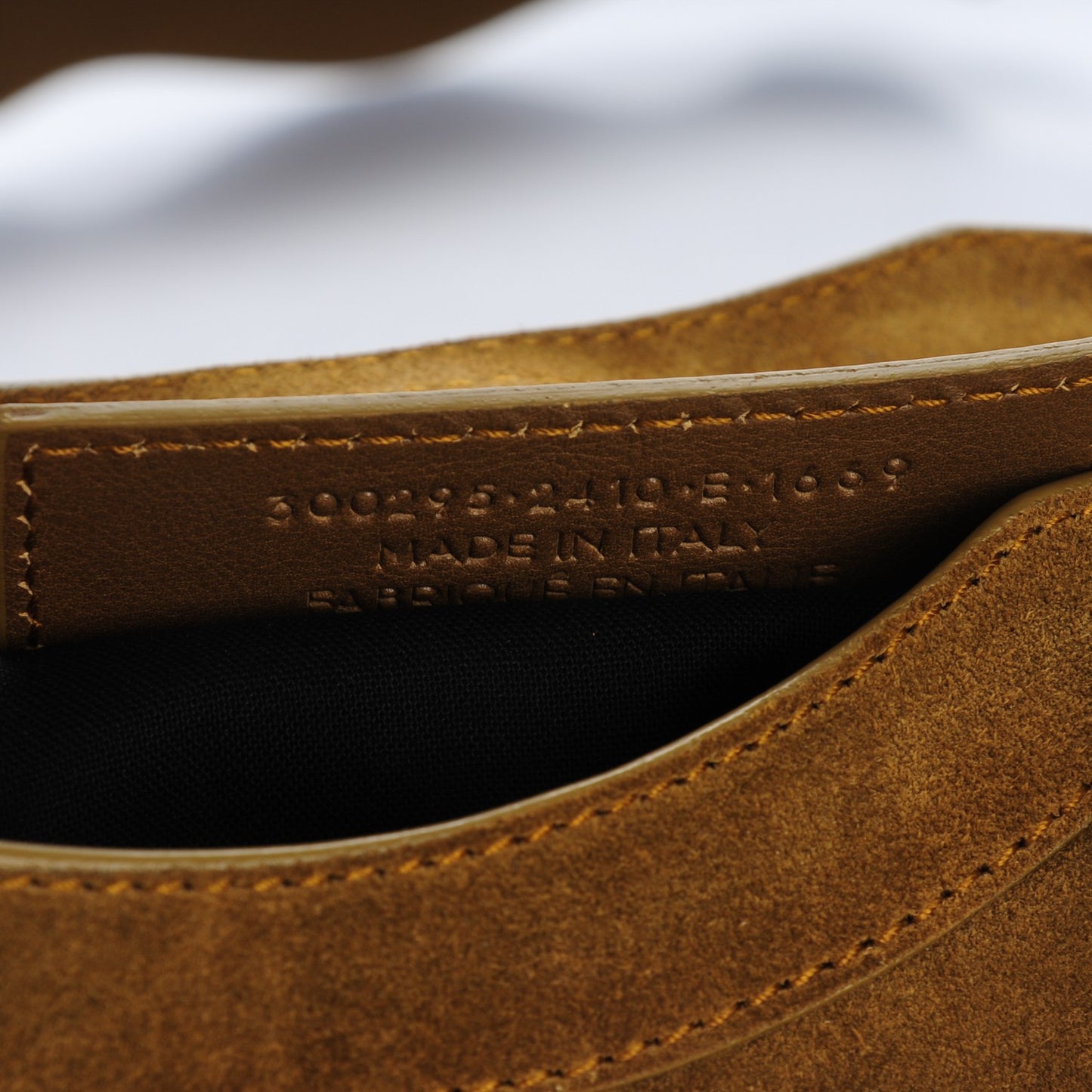 Baby Daim Suede Classic Gold Hardware Mini City Beige Fauve