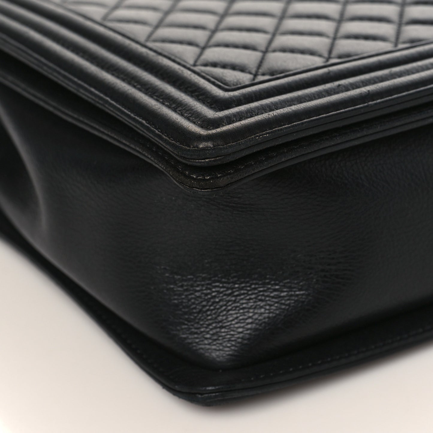 Calfskin Quilted Large Boy Flap Black