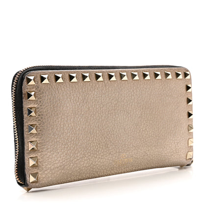 Valentino Garavani Metallic Pebbled Calfskin Rockstud Zip Around Wallet Skin 3 of 12