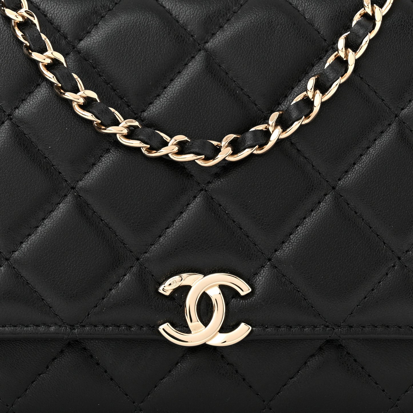 Lambskin Quilted Top Handle Wallet On Chain WOC Black
