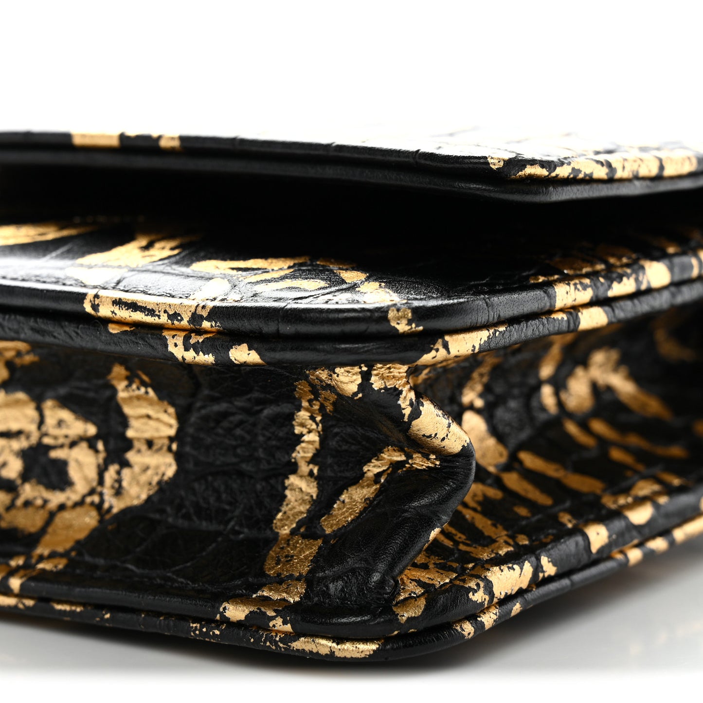 Calfskin Crocodile Embossed Graffiti 2.55 Cocodile Reissue Wallet On Chain WOC Black Gold