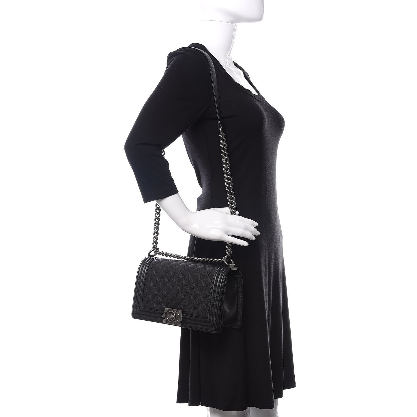 Caviar Quilted Medium Boy Flap Black