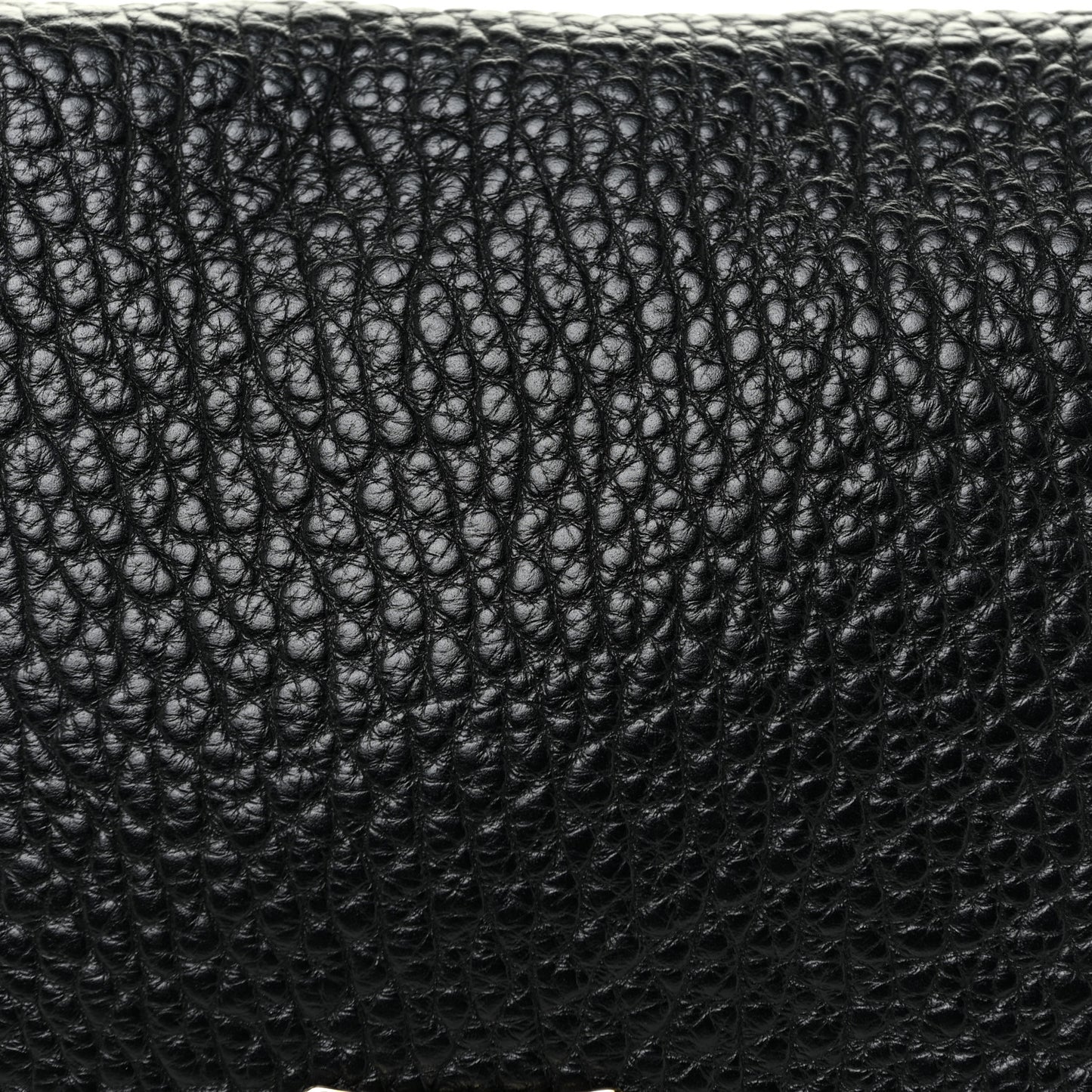Signature Grain Medium Mildenhall Crossbody Bag Black