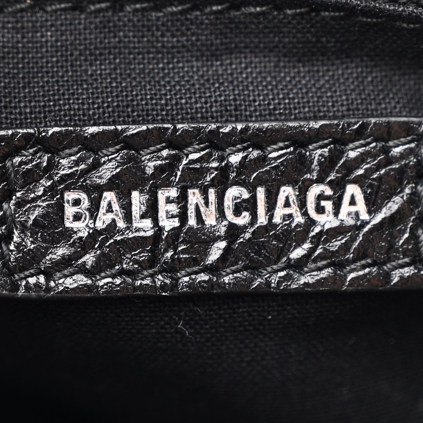 Agneau Classic Hardware S City Logo Strap Black White