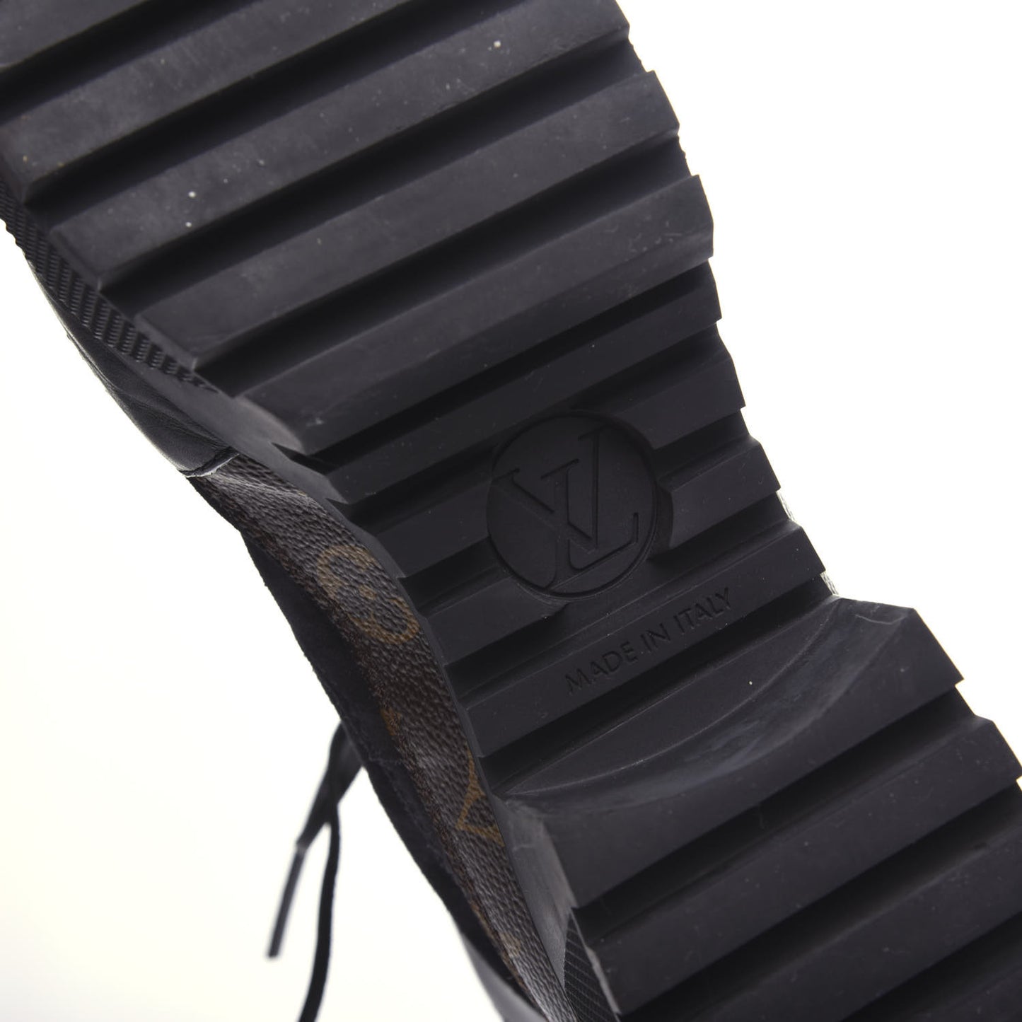 Suede Calfskin Monogram Laureate Platform Desert Boots 40 Black