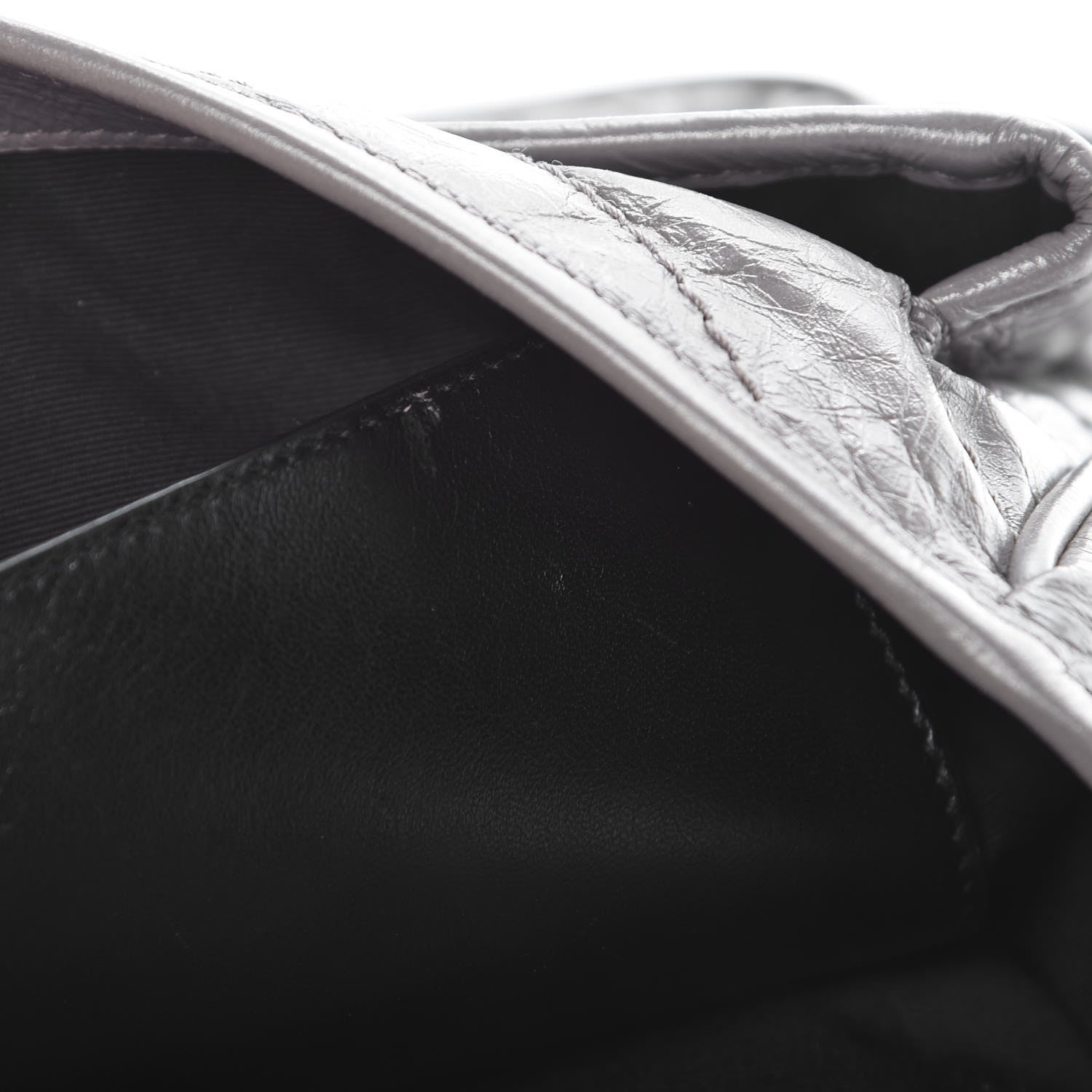 Saint Laurent Crinkled Calfskin Matelasse Monogram Medium Niki Chain Satchel Fog 9 of 13