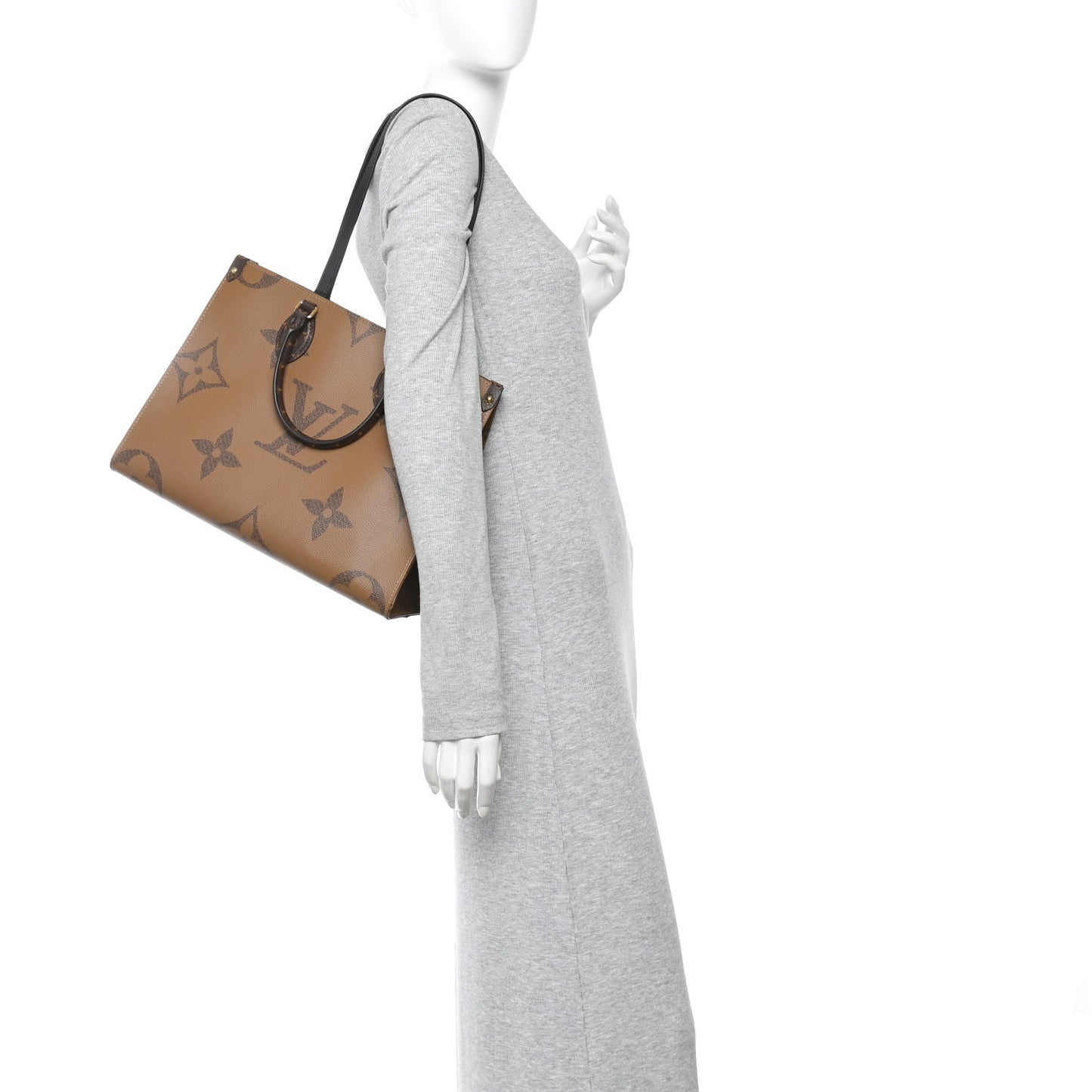 Reverse Monogram Giant Onthego MM