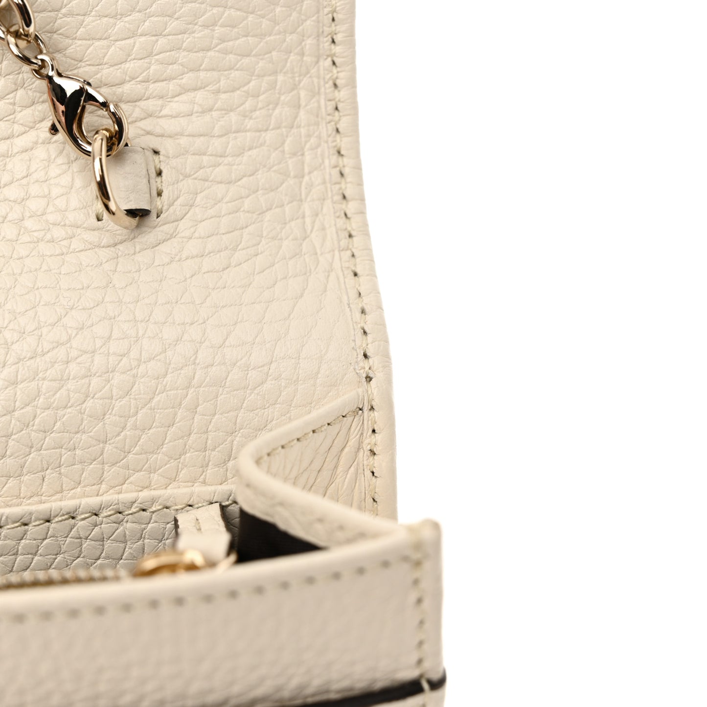 Pebbled Calfskin Soho Wallet on Chain Ivoire