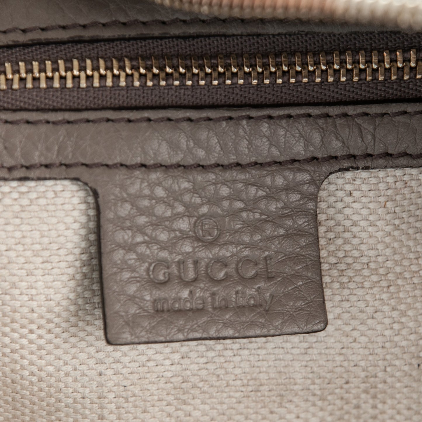 Pebbled Calfskin Medium Soho Hobo New Fango