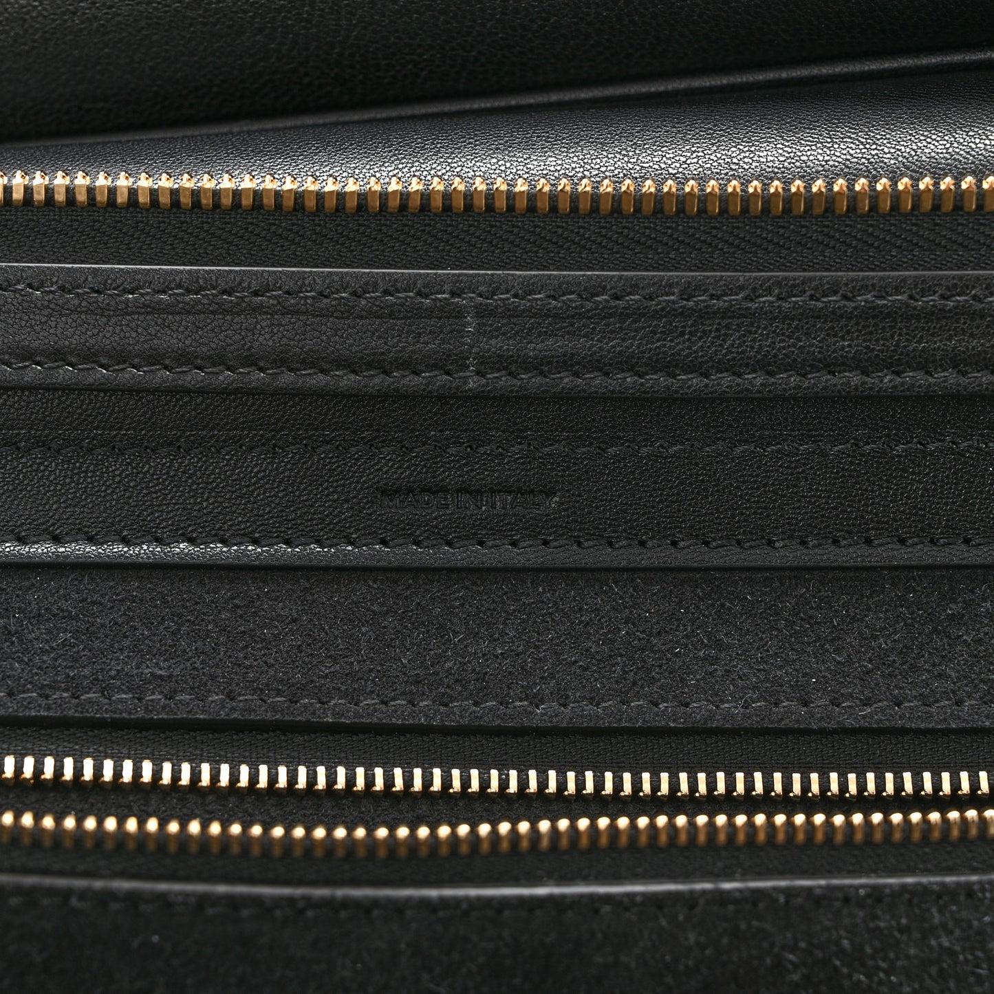 Supple Shiny Lambskin Medium Smiling New Luggage Black