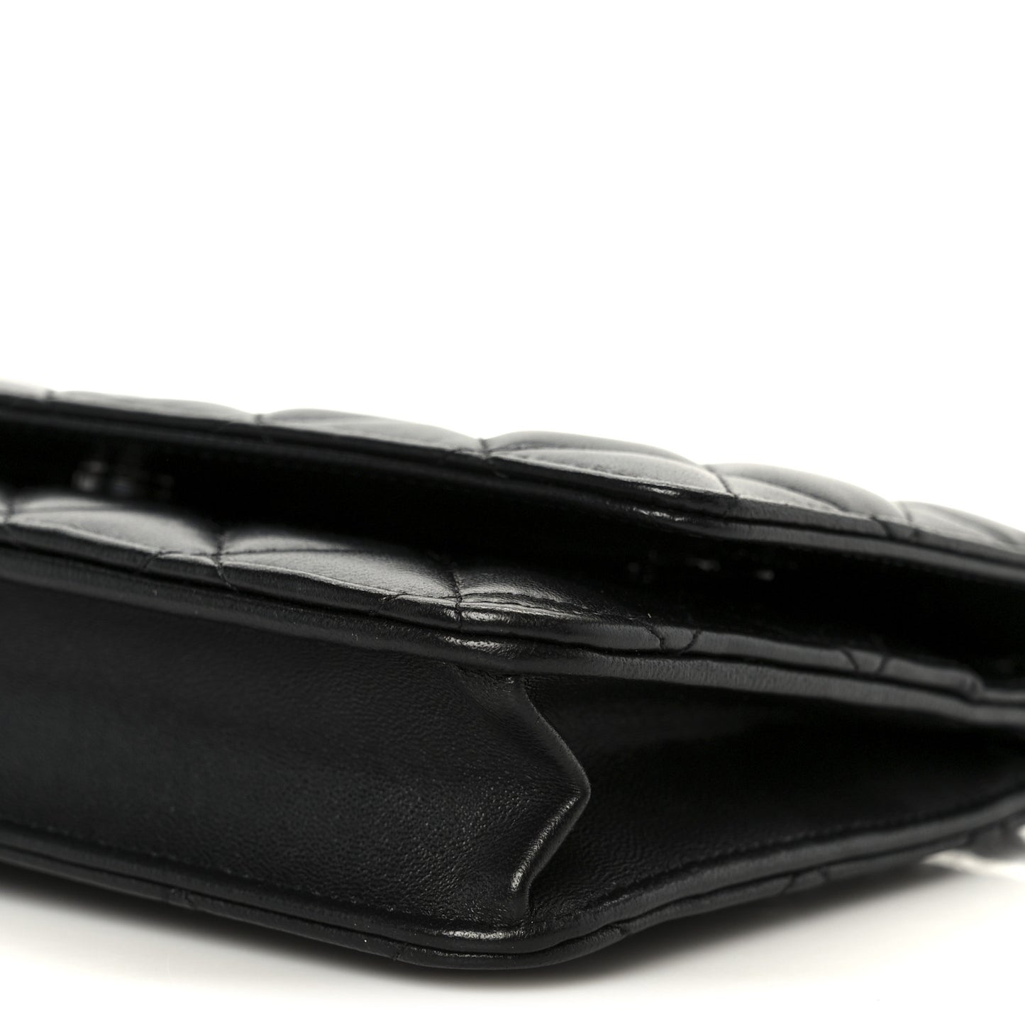 Lambskin Quilted Wallet On Chain WOC So Black