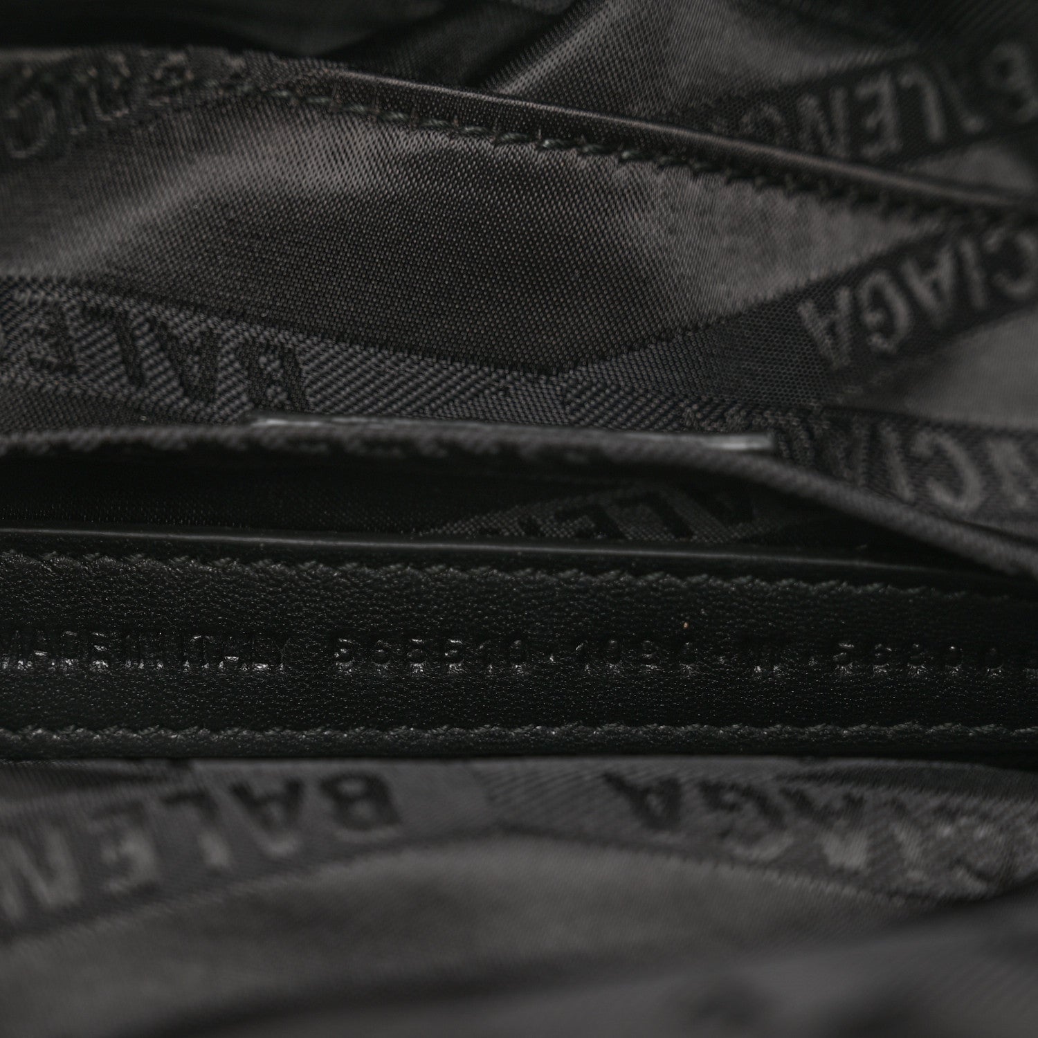 Balenciaga Agneau Arena Graffiti All Over XXS Souvenir Belt Bag Black White 7 of 7