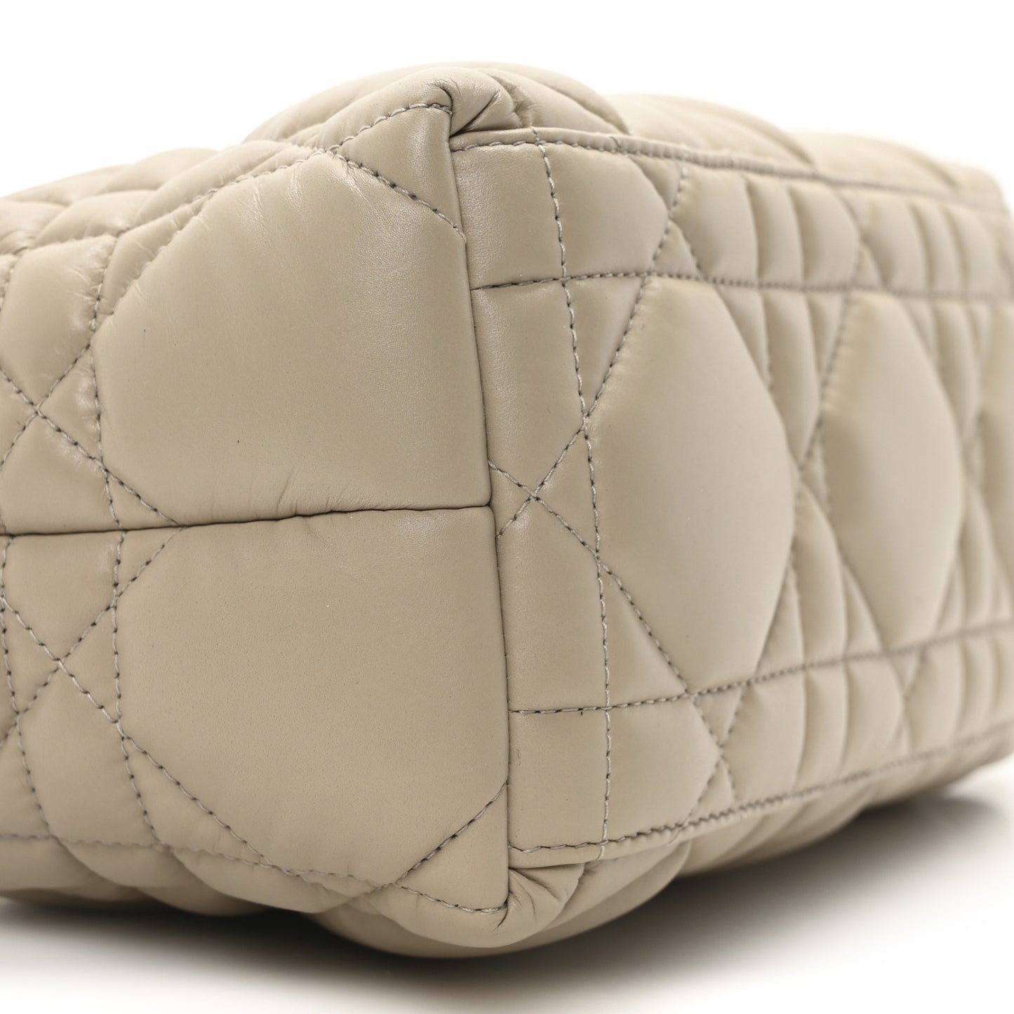 Calfskin Macrocannage Medium Diortravel Nomad Pouch Sand